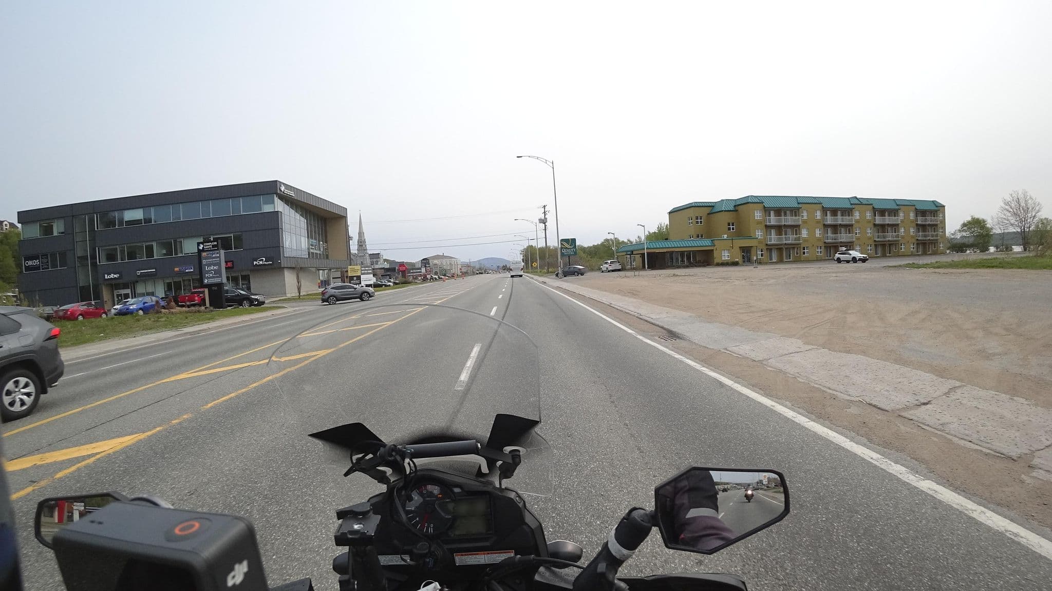 Street view near Comfort Suites, Beaupré — © michelcouturemotomcm (CC BY-SA · Mapillary)