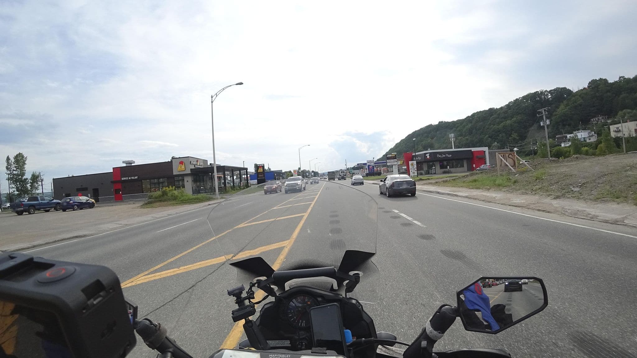 Street view near Motel Joanne, Beaupré — © michelcouturemotomcm (CC BY-SA · Mapillary)