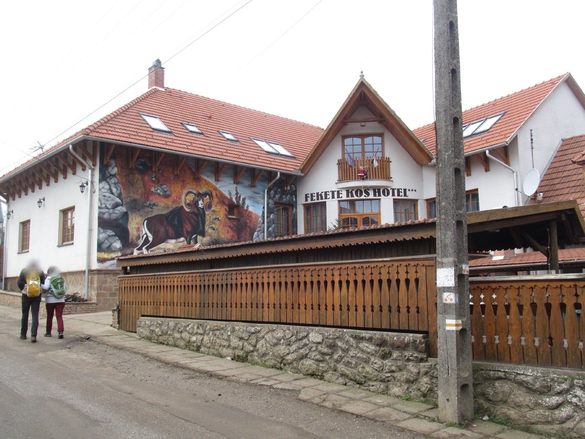 Street view near Fekete Kos fogadó, Felsőtárkány — © utvonalfelmeresek (CC BY-SA · Mapillary)