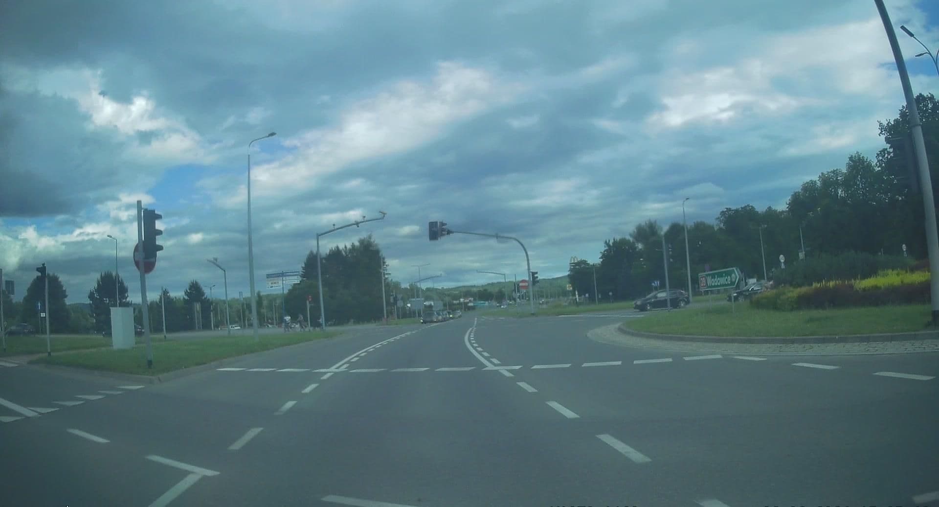 Street view near Zeran Hotel, Nowy Sącz — © edc22 (CC BY-SA · Mapillary)