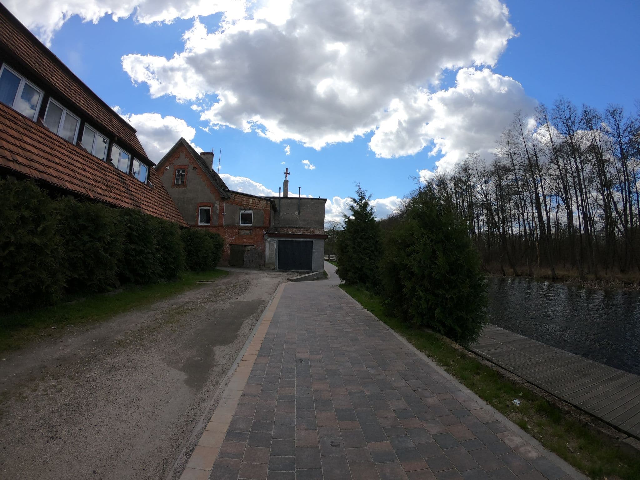 Street view near Stanica Wodna. Schronisko młodzieżowe, Złocieniec — © masterofnoroad (CC BY-SA · Mapillary)