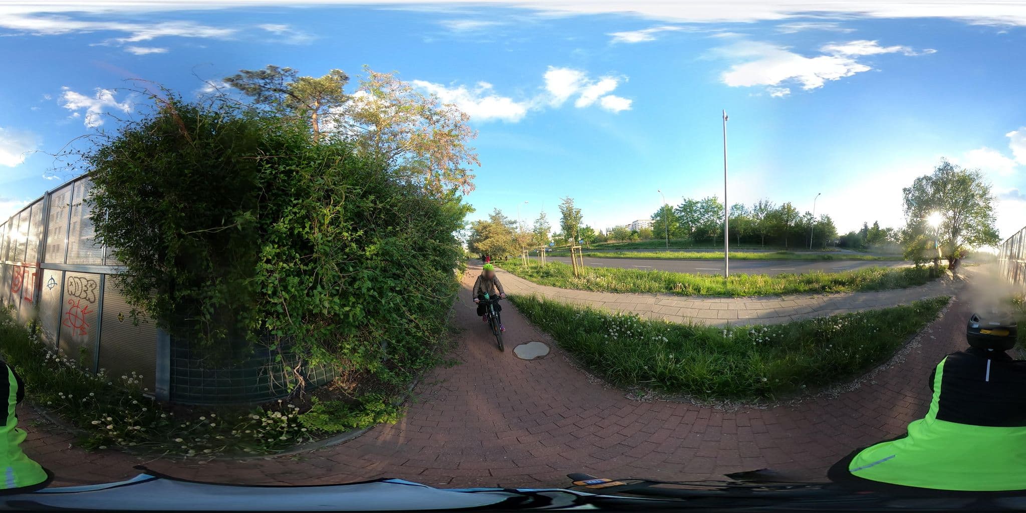 Street view near Top Oder Apartments- private parking, Świerczewo — © RowerowyRozboojnik (CC BY-SA · Mapillary)