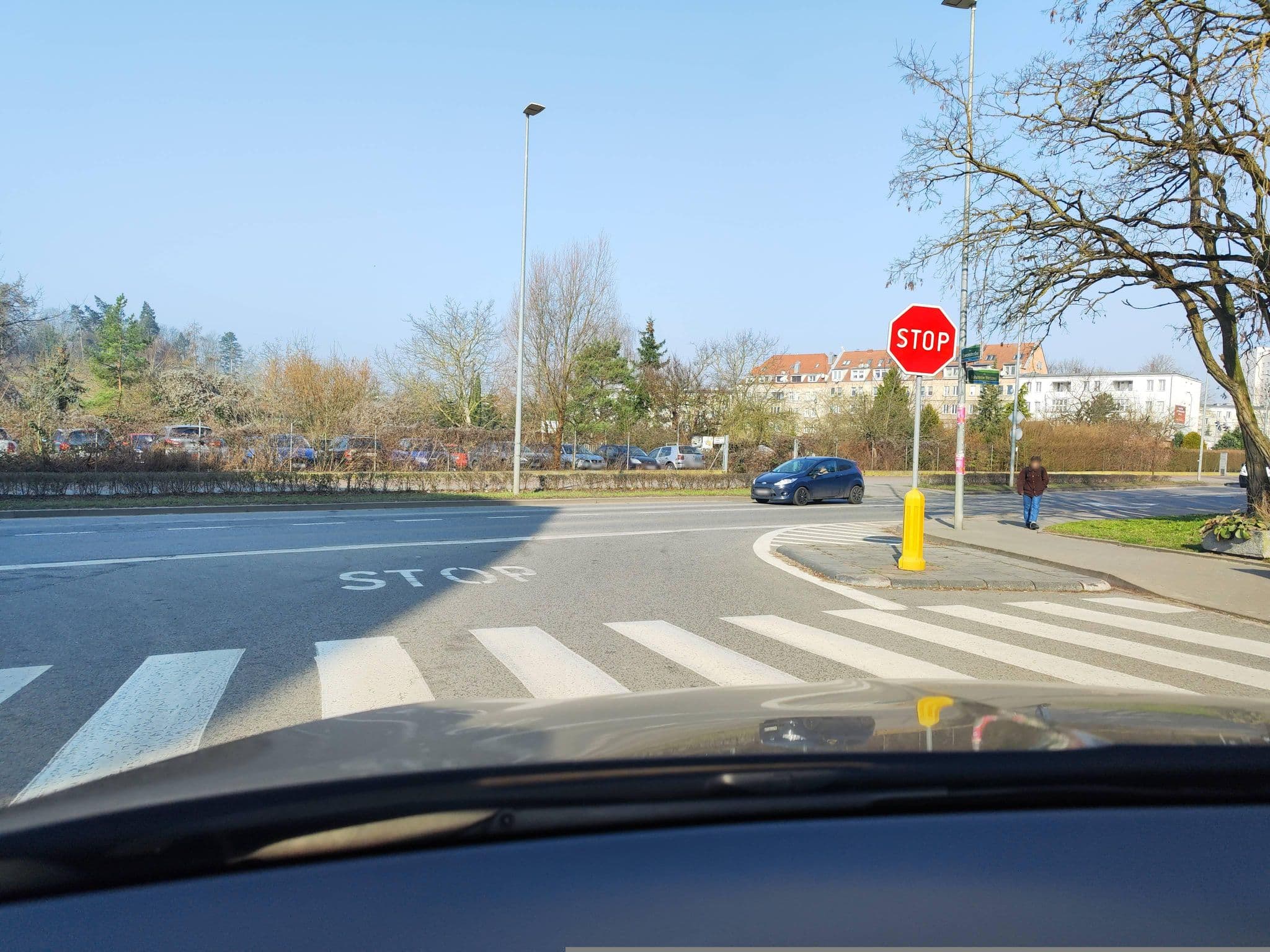 Street view near Bakałarz. Dom Studencki Uniwersytetu Szczecińskiego, Świerczewo — © d3mol3k (CC BY-SA · Mapillary)
