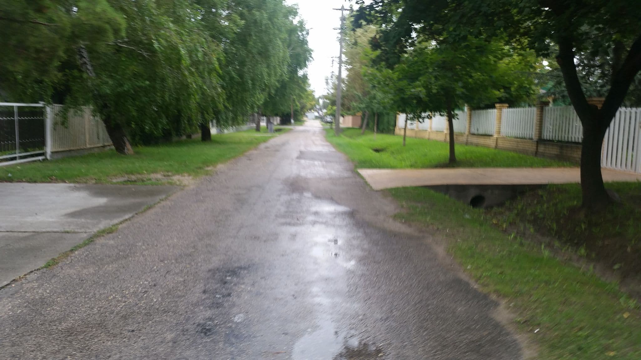 Street view near Nyírfa Apartman, Siófok — © hmartin (CC BY-SA · Mapillary)