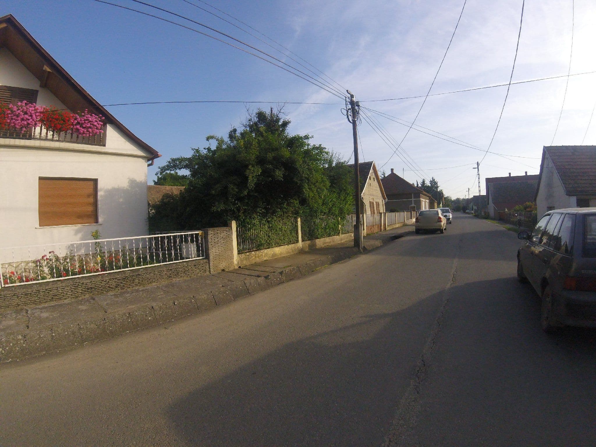 Street view near Lator Vendégház, Villány — © utvonalfelmeresek (CC BY-SA · Mapillary)