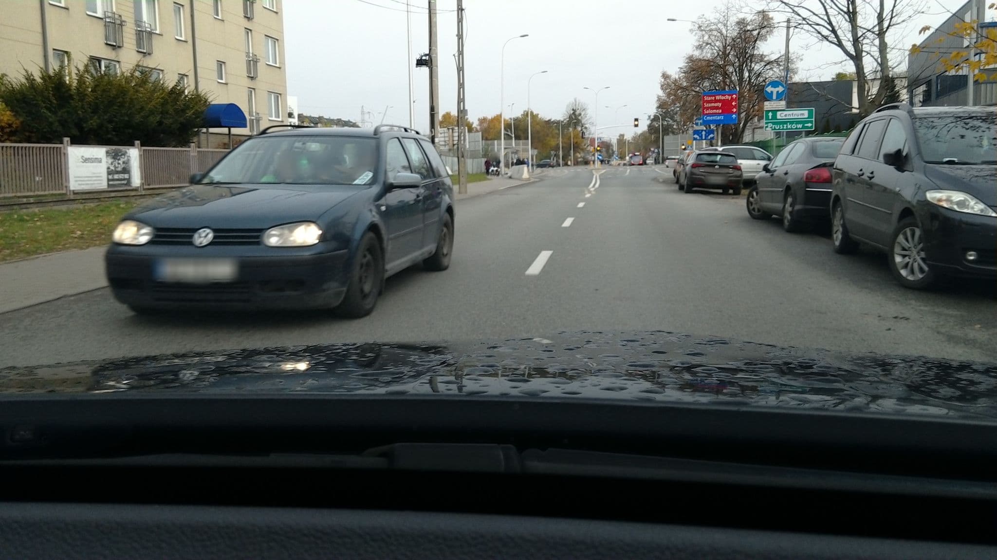 Street view near Warsaw Apartments Magnolia, Ursus — © kmajcher (CC BY-SA · Mapillary)