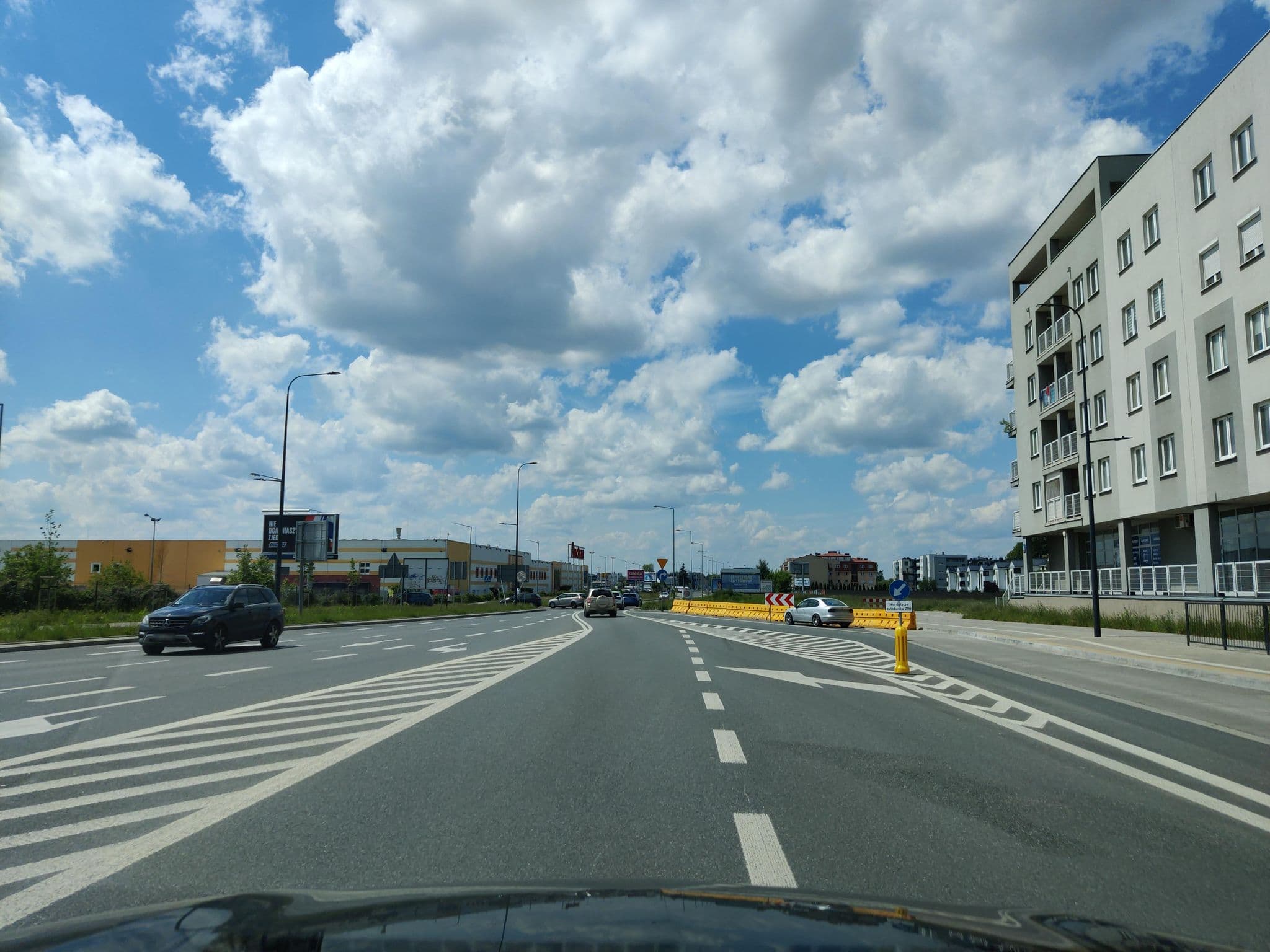 Street view near Autobudget Apartments Ursynów, Ursynów — © kietlak (CC BY-SA · Mapillary)