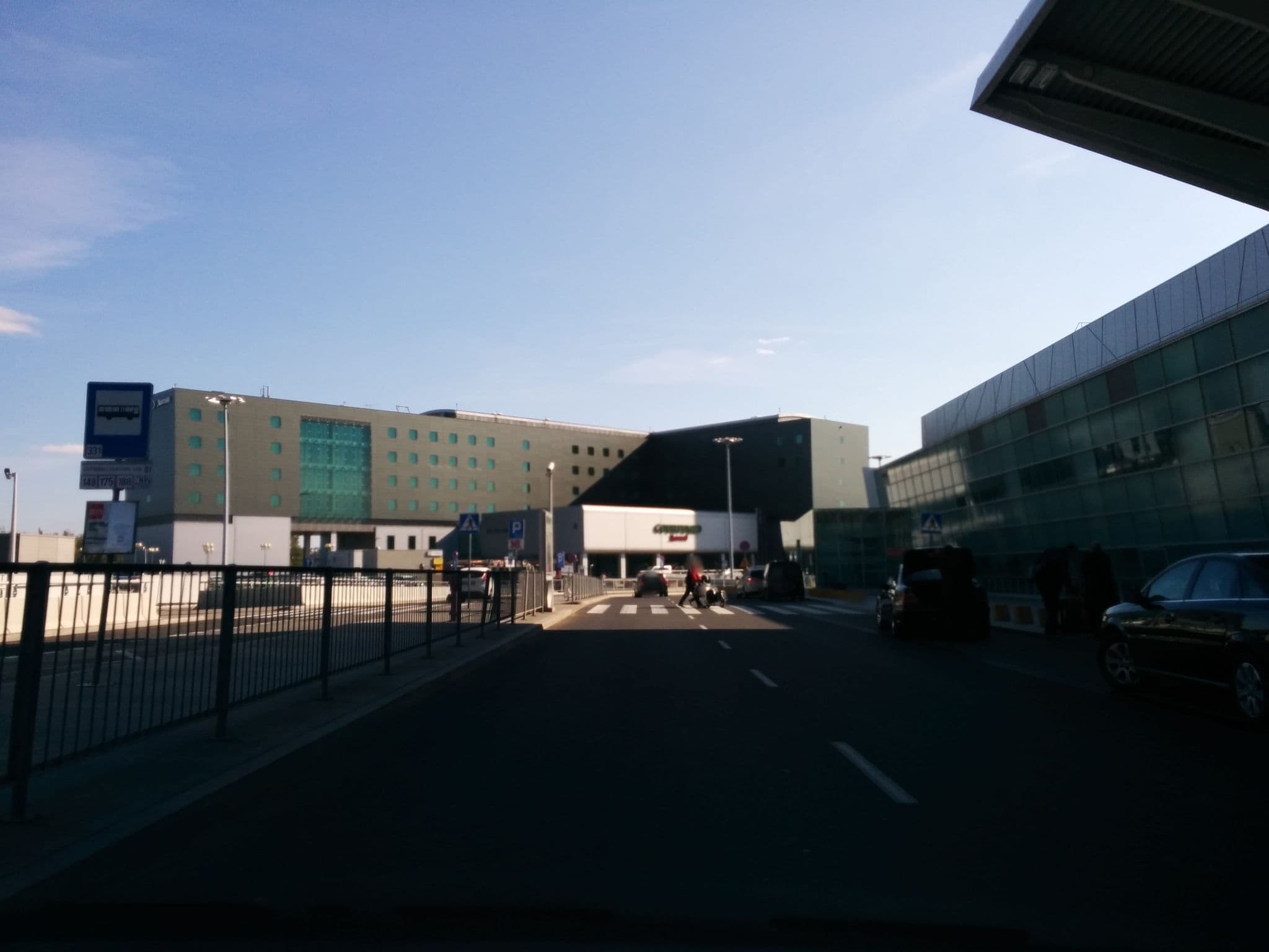 Street view near Port-Hotel Sp. z o.o., Włochy — © knikel (CC BY-SA · Mapillary)