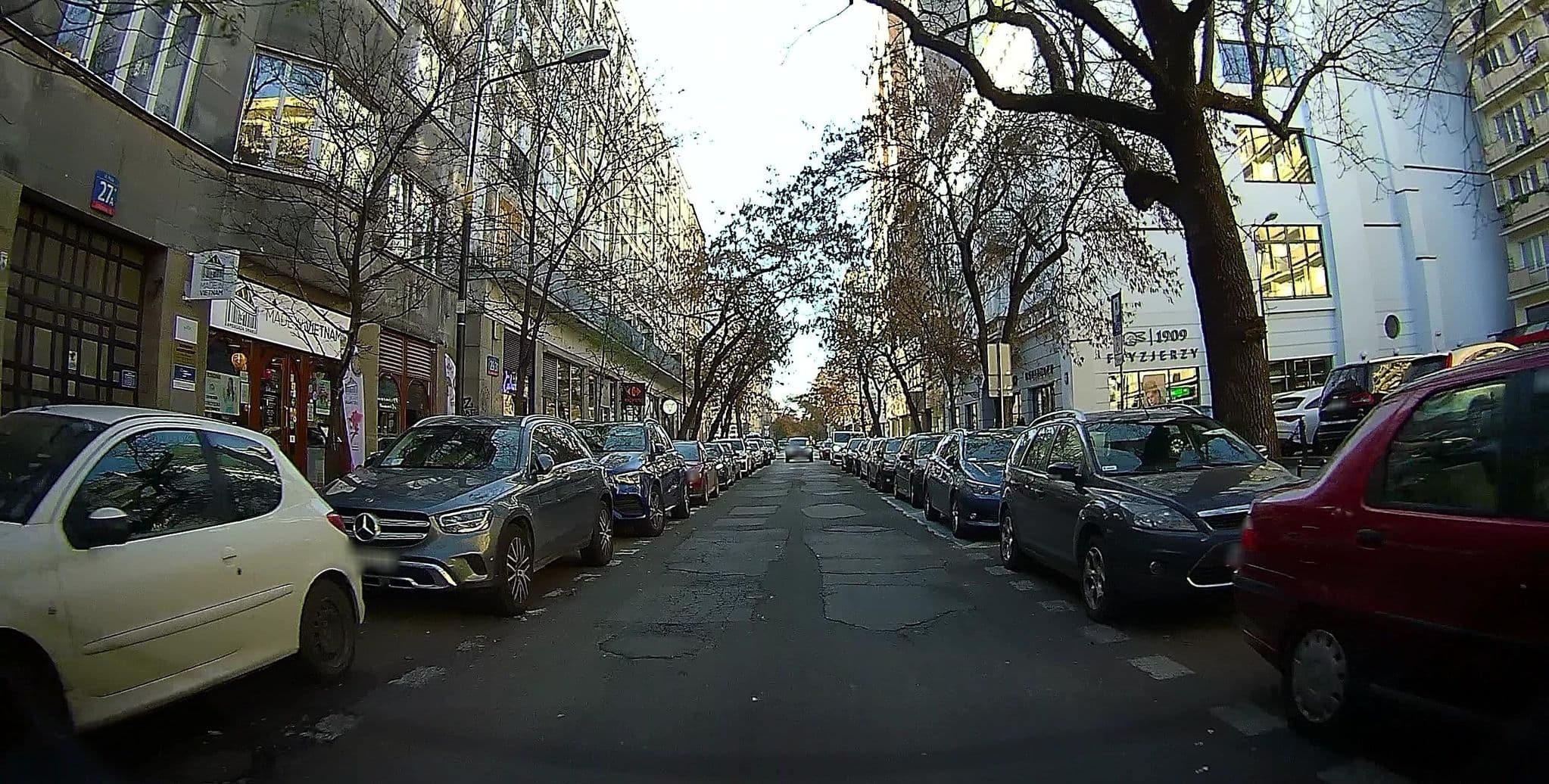 Street view near Roommate Apartments, Śródmieście — © 9f893cde (CC BY-SA · Mapillary)