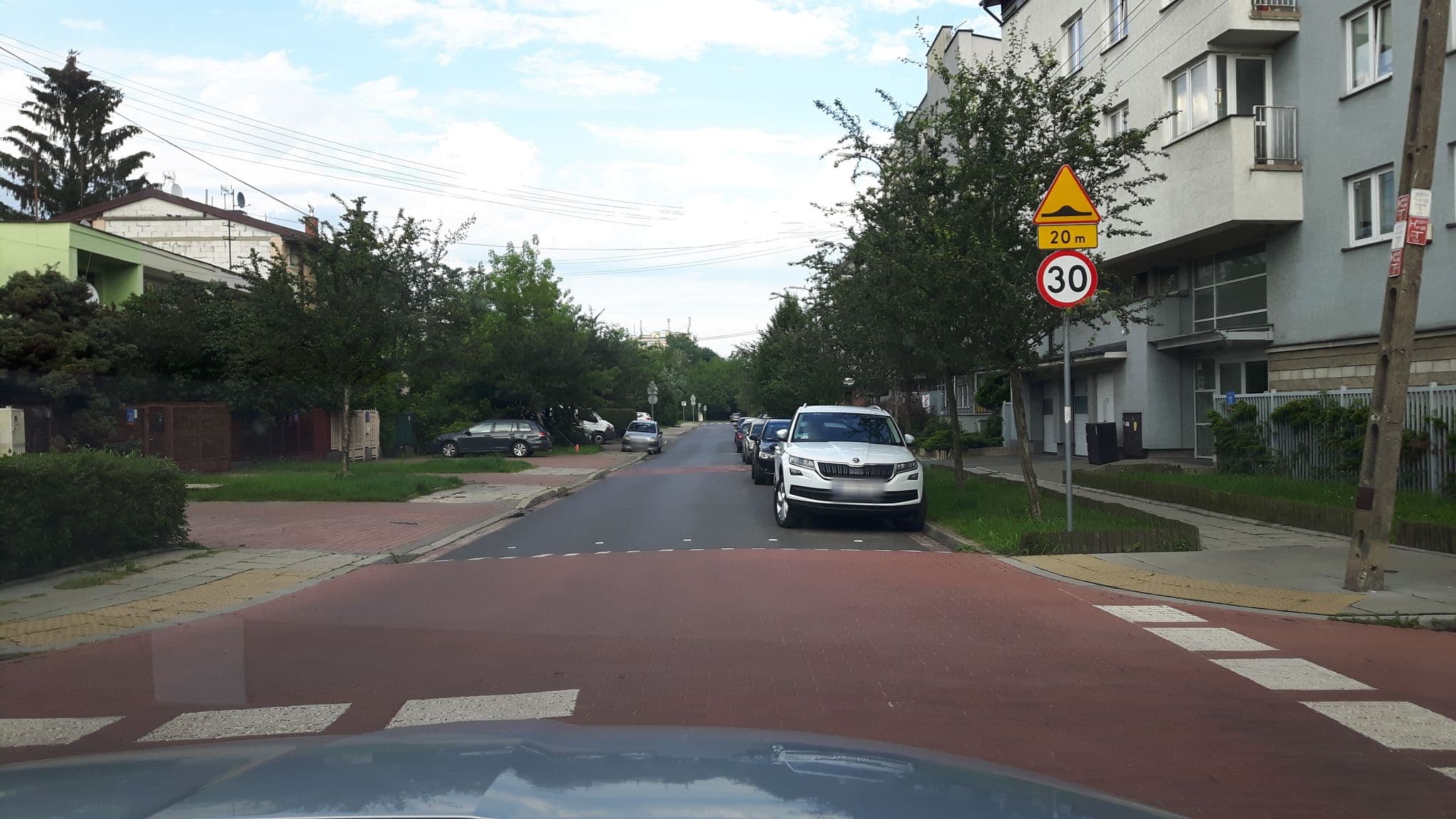 Street view near Hotel Przedsiębiorstwa Usług Komunalno - Socjalnych Sp. z o.o., Praga Południe — © andpol_2288 (CC BY-SA · Mapillary)