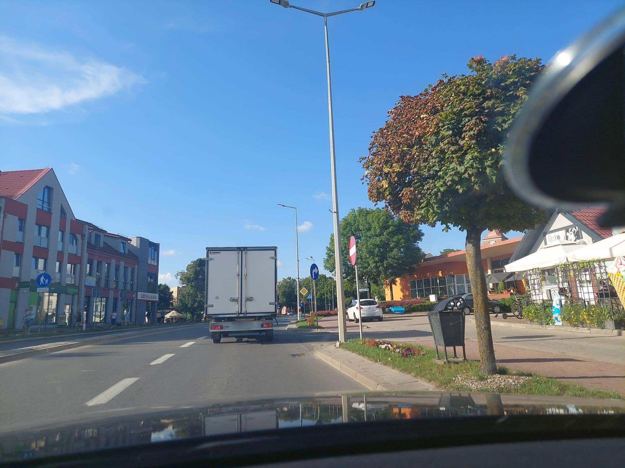 Street view near Apartament w Węgorzewie, Węgorzewo — © Apirnus (CC BY-SA · Mapillary)