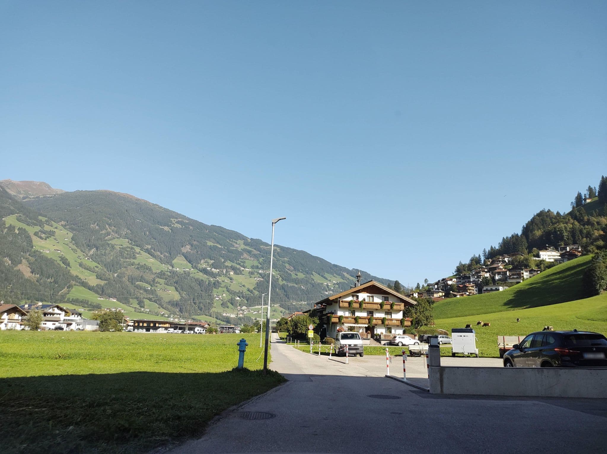 Street view near Grubers Dahuam, Ramsau im Zillertal — © thetornado76 (CC BY-SA · Mapillary)