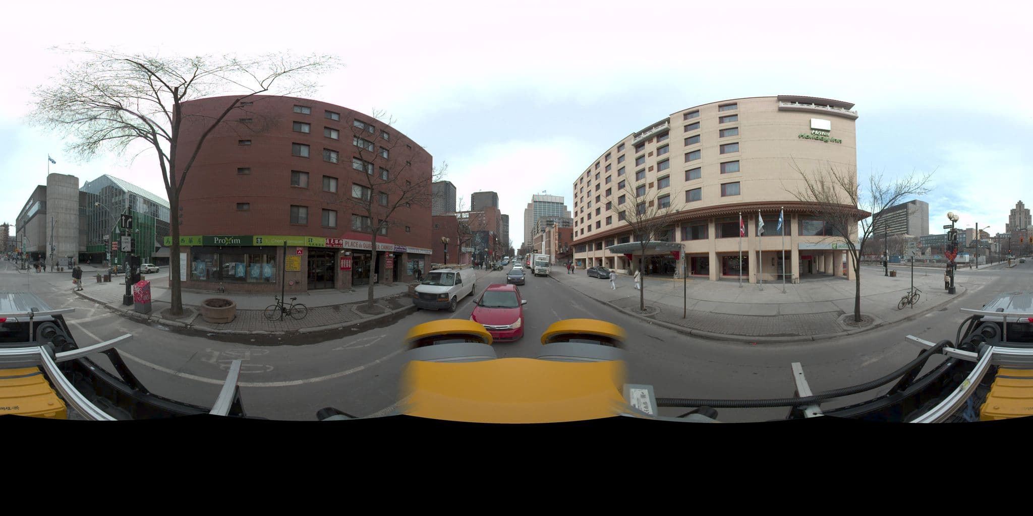 Street view near Holiday Inn Select, Ville-Marie — © VdM (CC BY-SA · Mapillary)