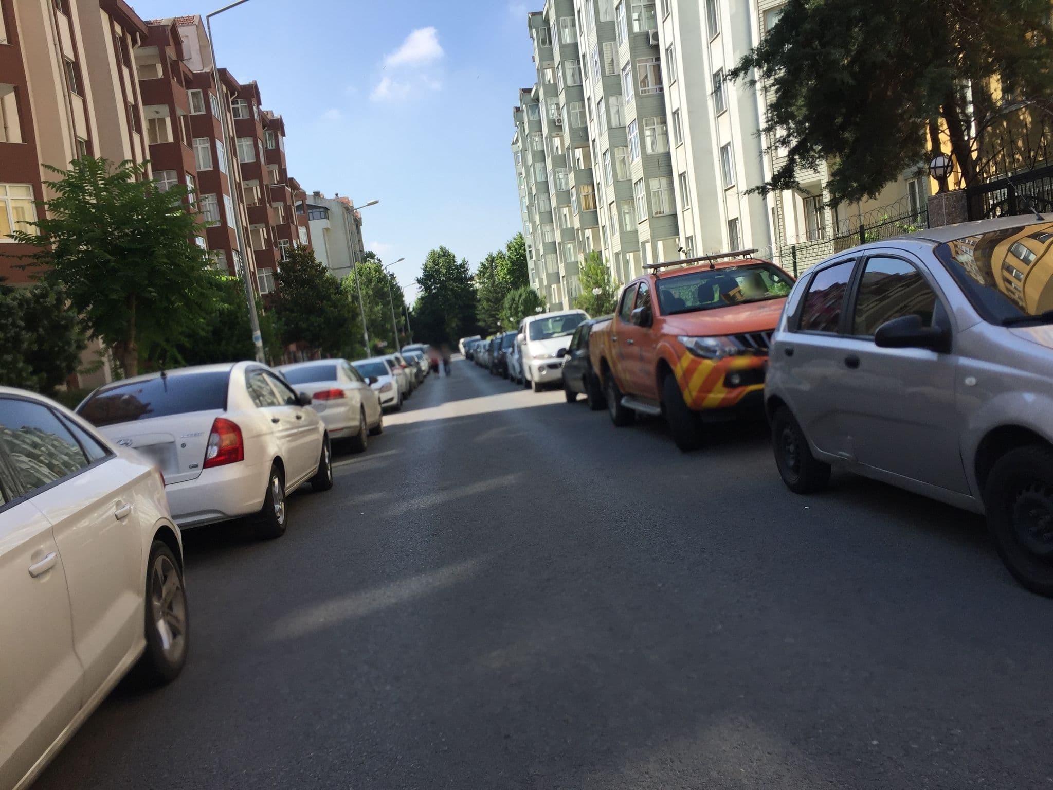 Street view near the colors hotel, Esenyurt — © sessiznotalar (CC BY-SA · Mapillary)