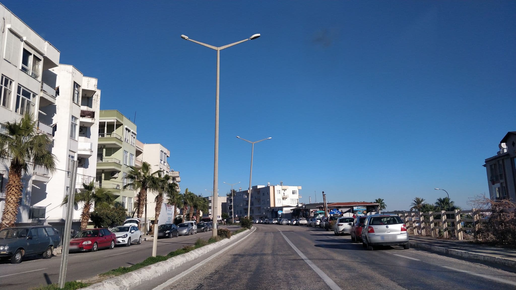 Street view near Taşucu Lades Otel MERSİN / SİLİFKE, Taşucu — © kasar (CC BY-SA · Mapillary)