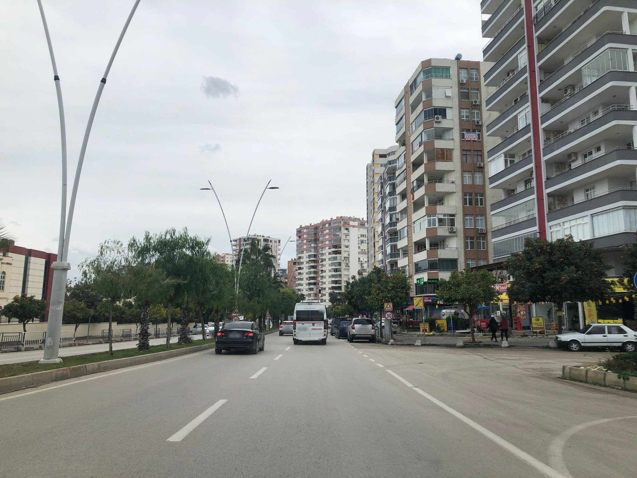 Street view near Adana Öğretmenevi, Karslı — © kerim10 (CC BY-SA · Mapillary)