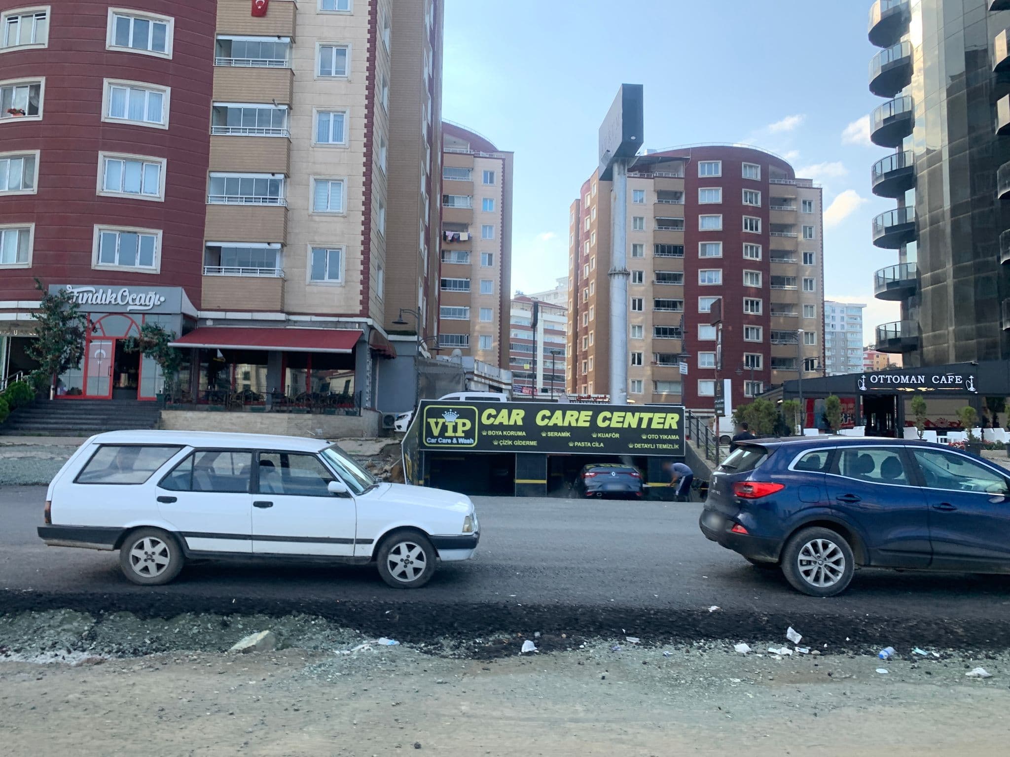 Street view near Aurum Hotel & Spa, Yomra — © robot8a (CC BY-SA · Mapillary)