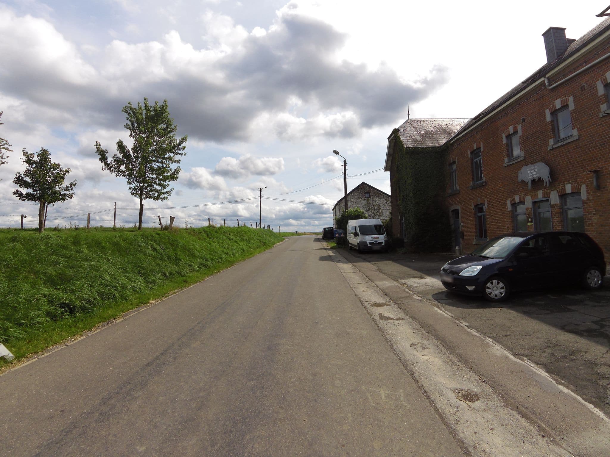 Street view near Gite "Le Petit Val", Durbuy — © zors1843 (CC BY-SA · Mapillary)
