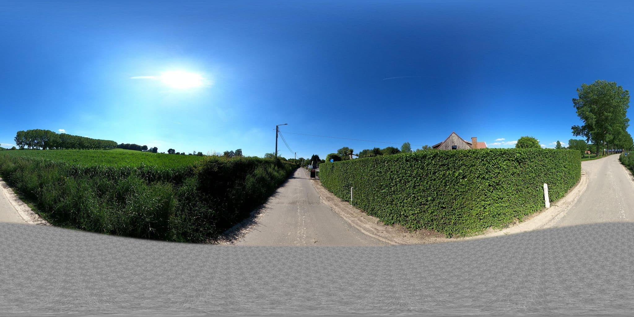 Street view near De Cantarel, Sint-Pieters-Voeren — © Eebie (CC BY-SA · Mapillary)