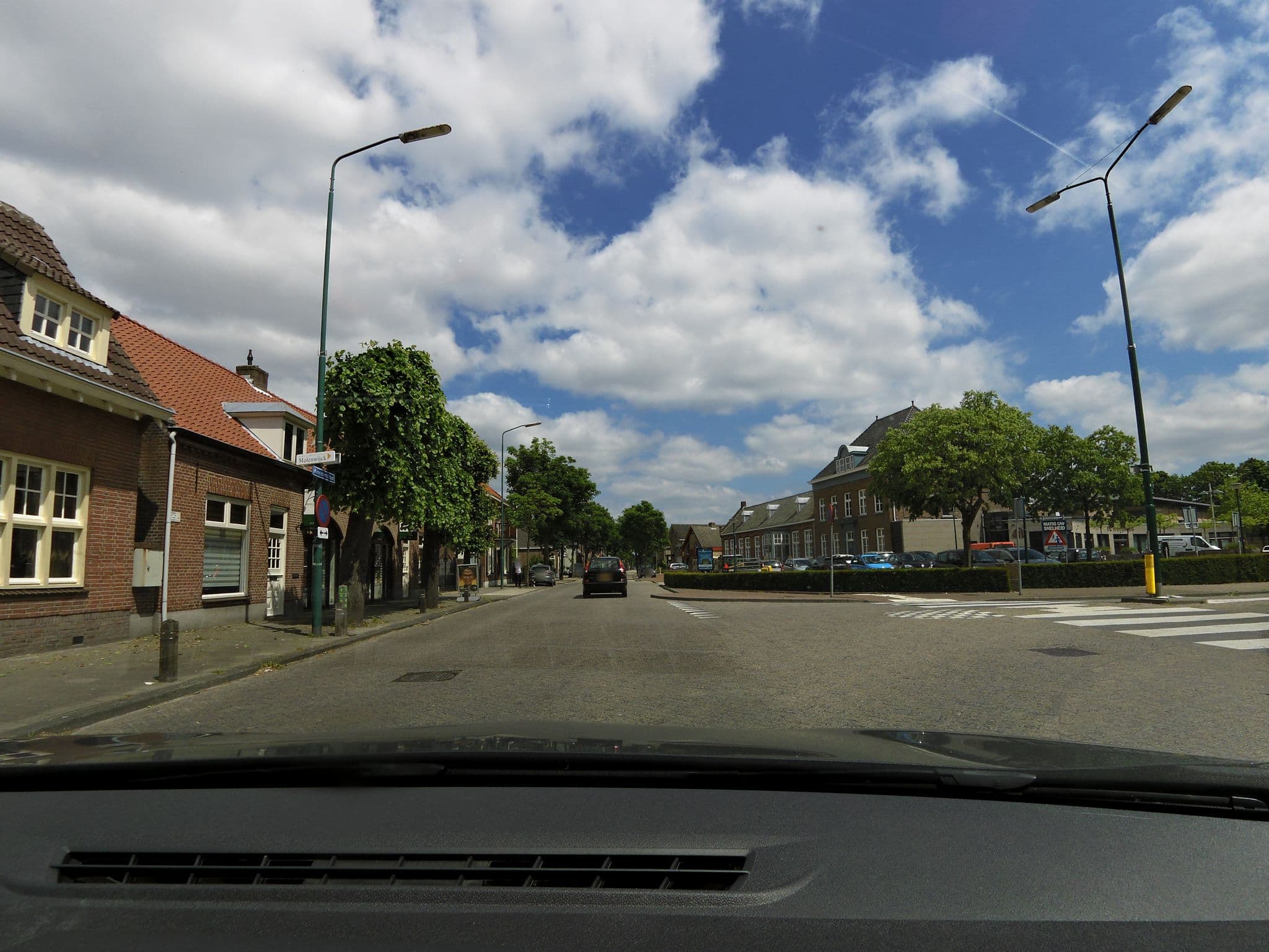 Street view near Raffel’s Resort, Loon op Zand — © sander_h (CC BY-SA · Mapillary)