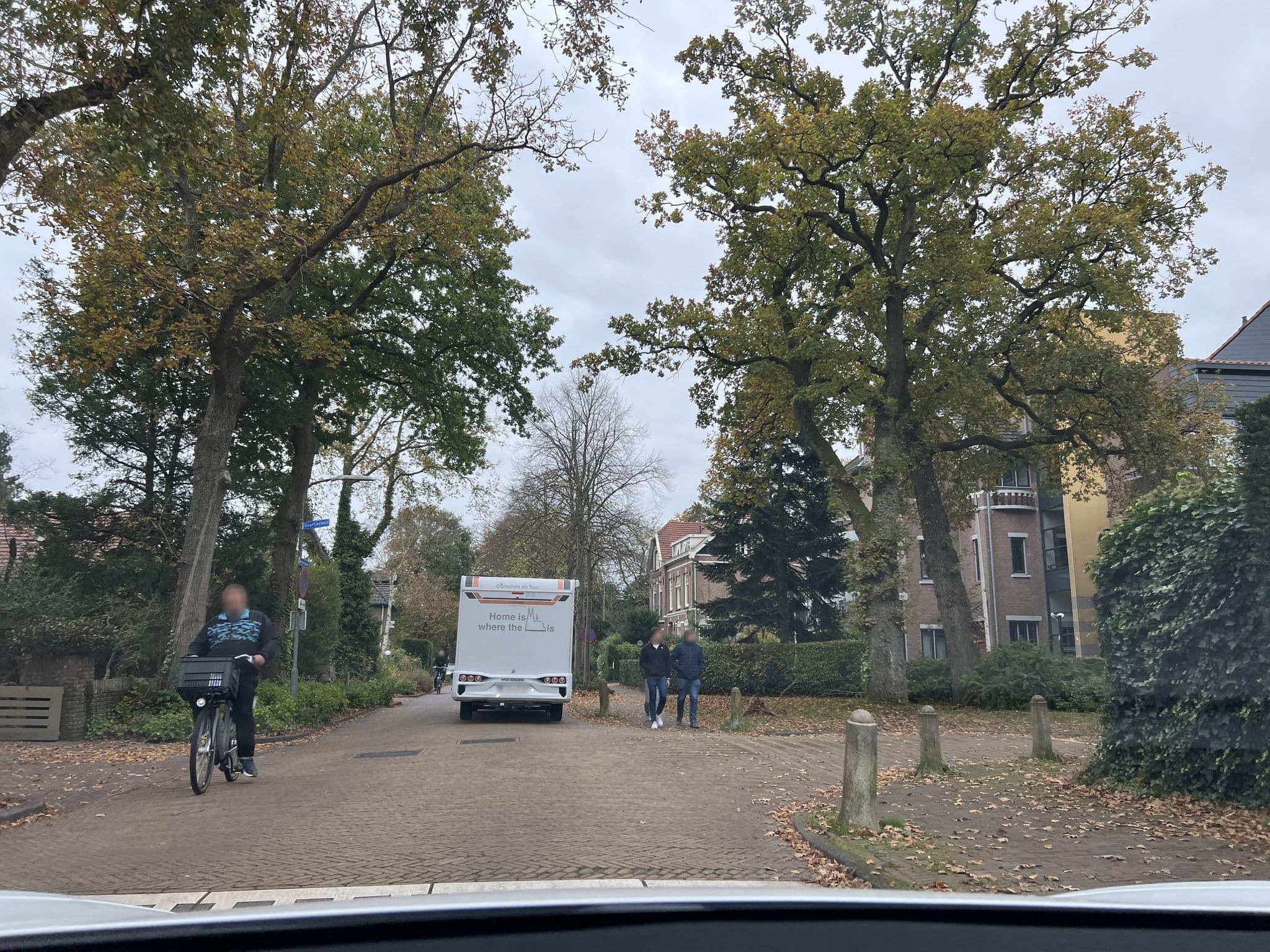 Street view near Eikenhof, Bergen — © ottor (CC BY-SA · Mapillary)