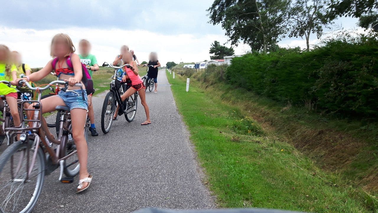 Street view near Caravan Flamingo @ Klein Vaarwater, Nes — © ankeric (CC BY-SA · Mapillary)