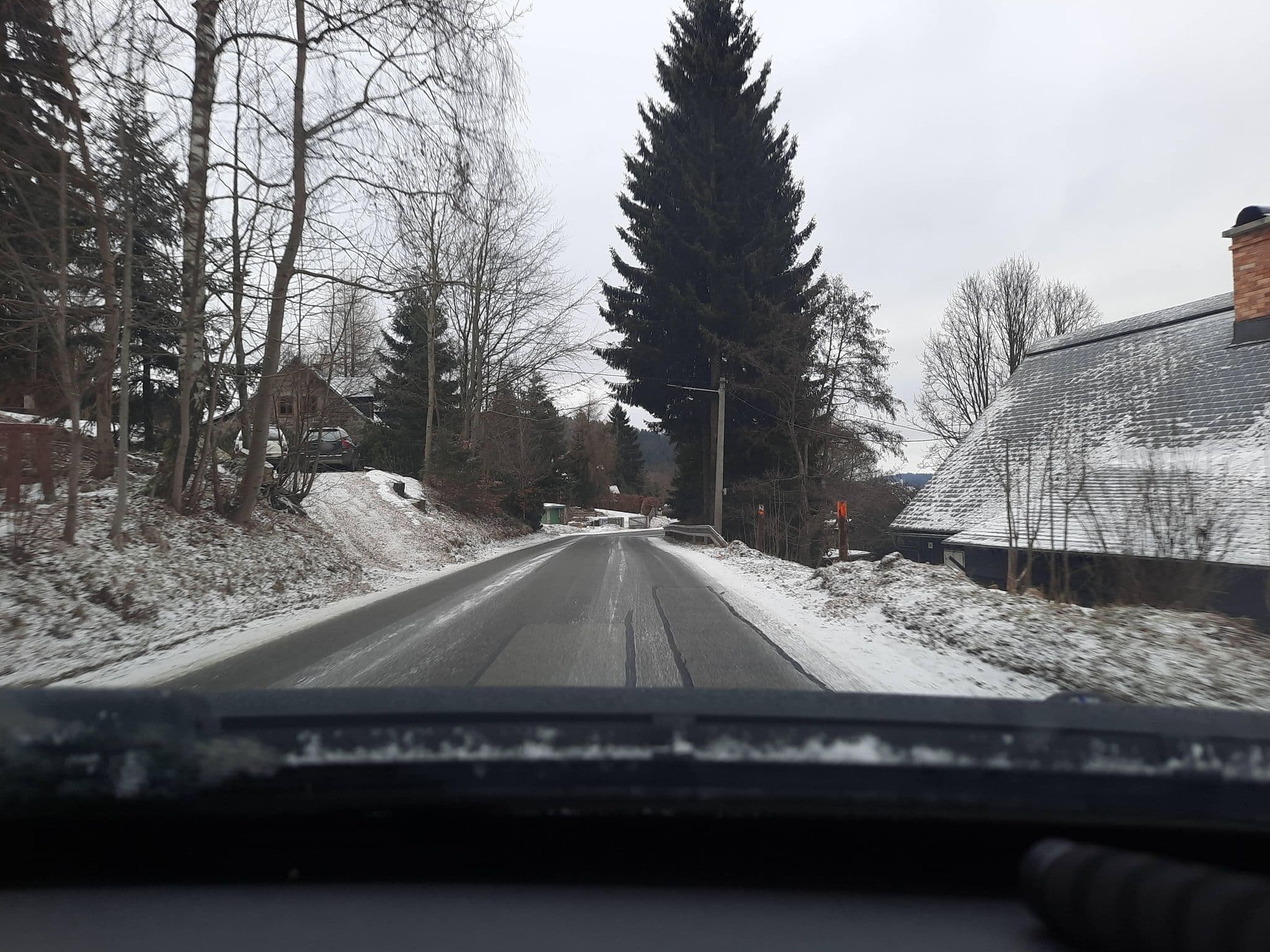 Street view near Chata Béďa - ubytování v Bedřichově, Janov nad Nisou — © ondrejlopatka (CC BY-SA · Mapillary)