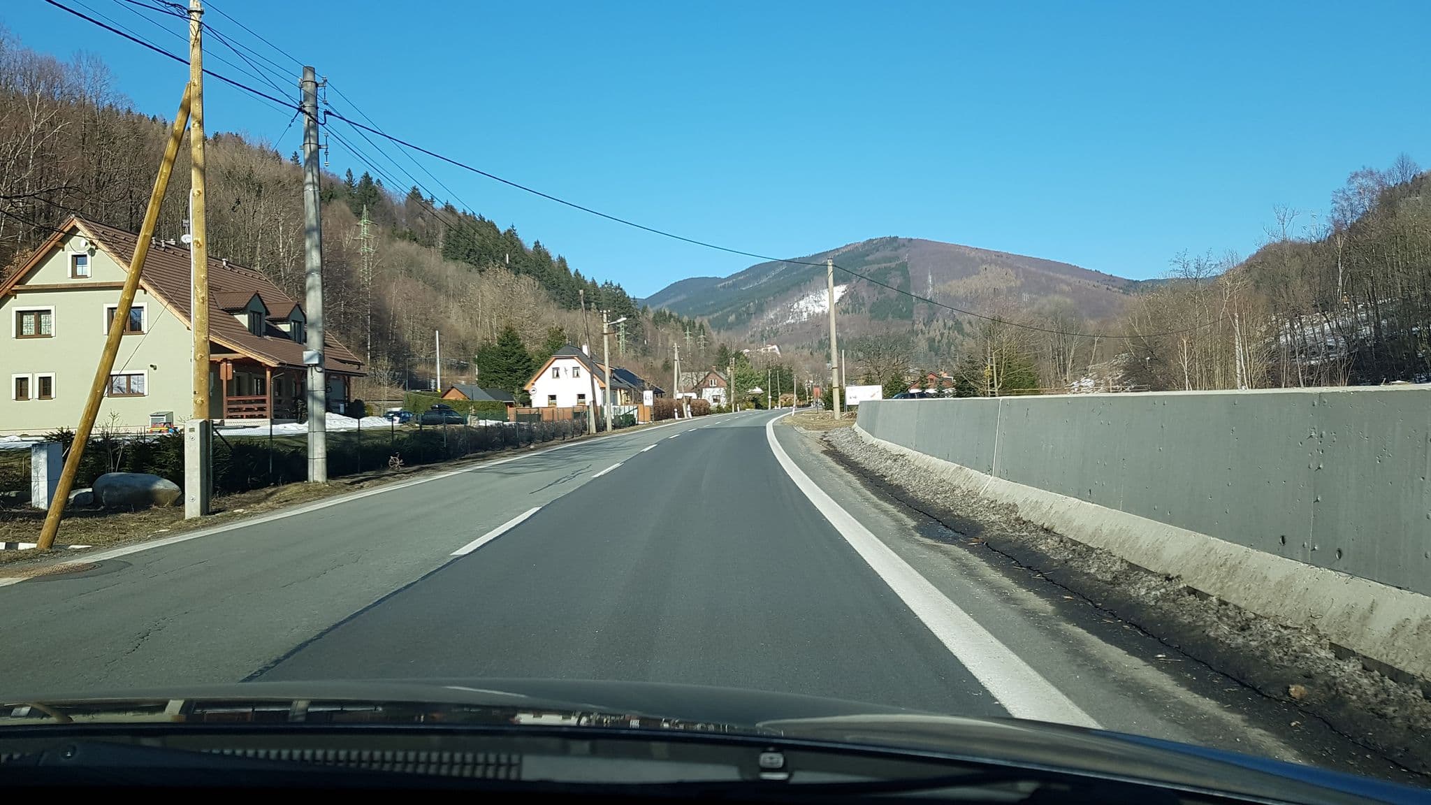 Street view near roubenka oliver, Loučná nad Desnou — © richardc (CC BY-SA · Mapillary)
