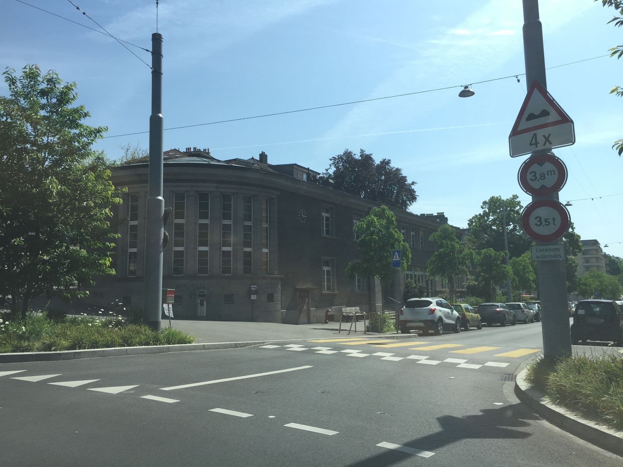 Street view near BnB Lausanne, Lausanne — © sburlot (CC BY-SA · Mapillary)