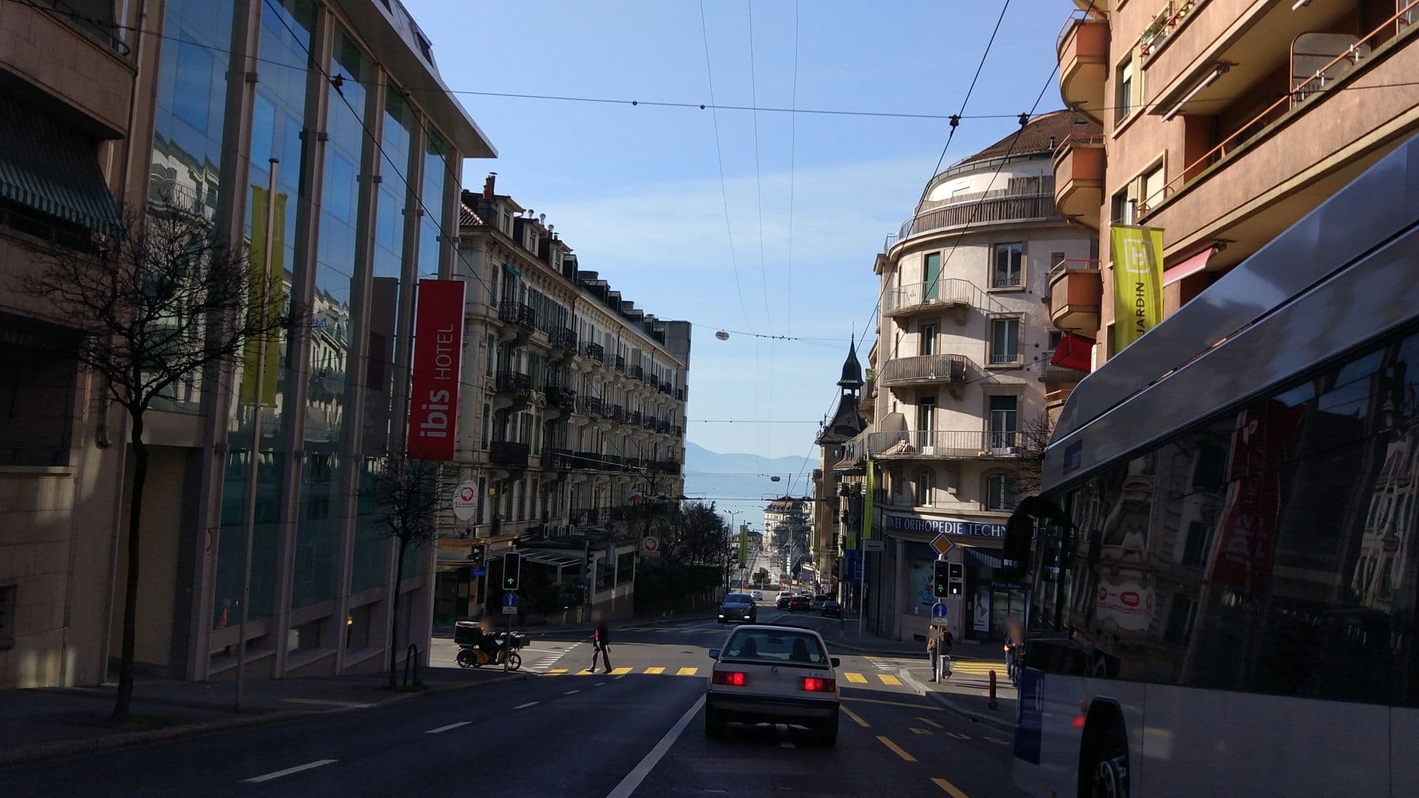 Street view near Hotel Jan, Lausanne — © antenore (CC BY-SA · Mapillary)