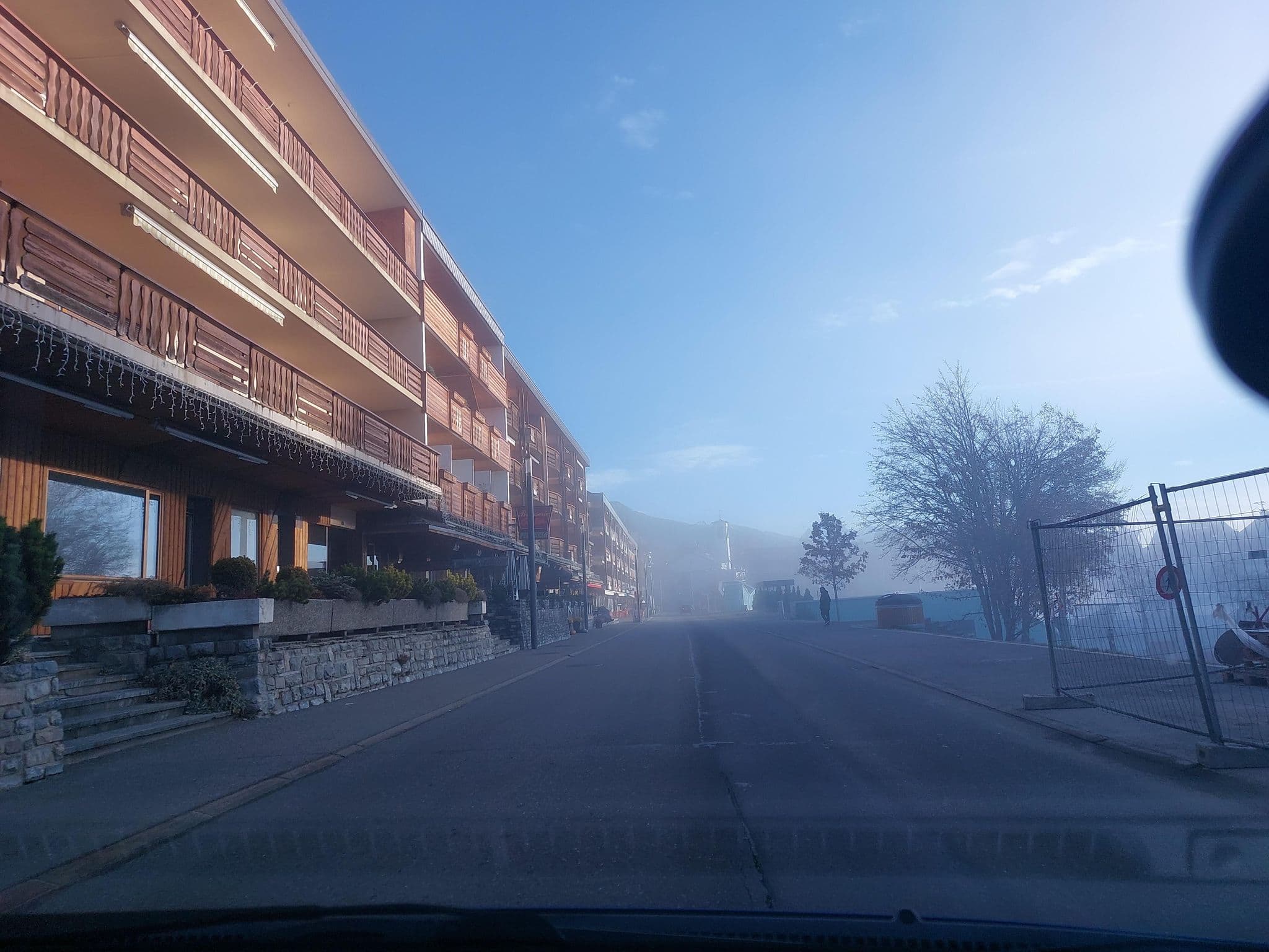 Street view near Hotel Restaurant Derby, Crans-Montana — © Balbenar (CC BY-SA · Mapillary)