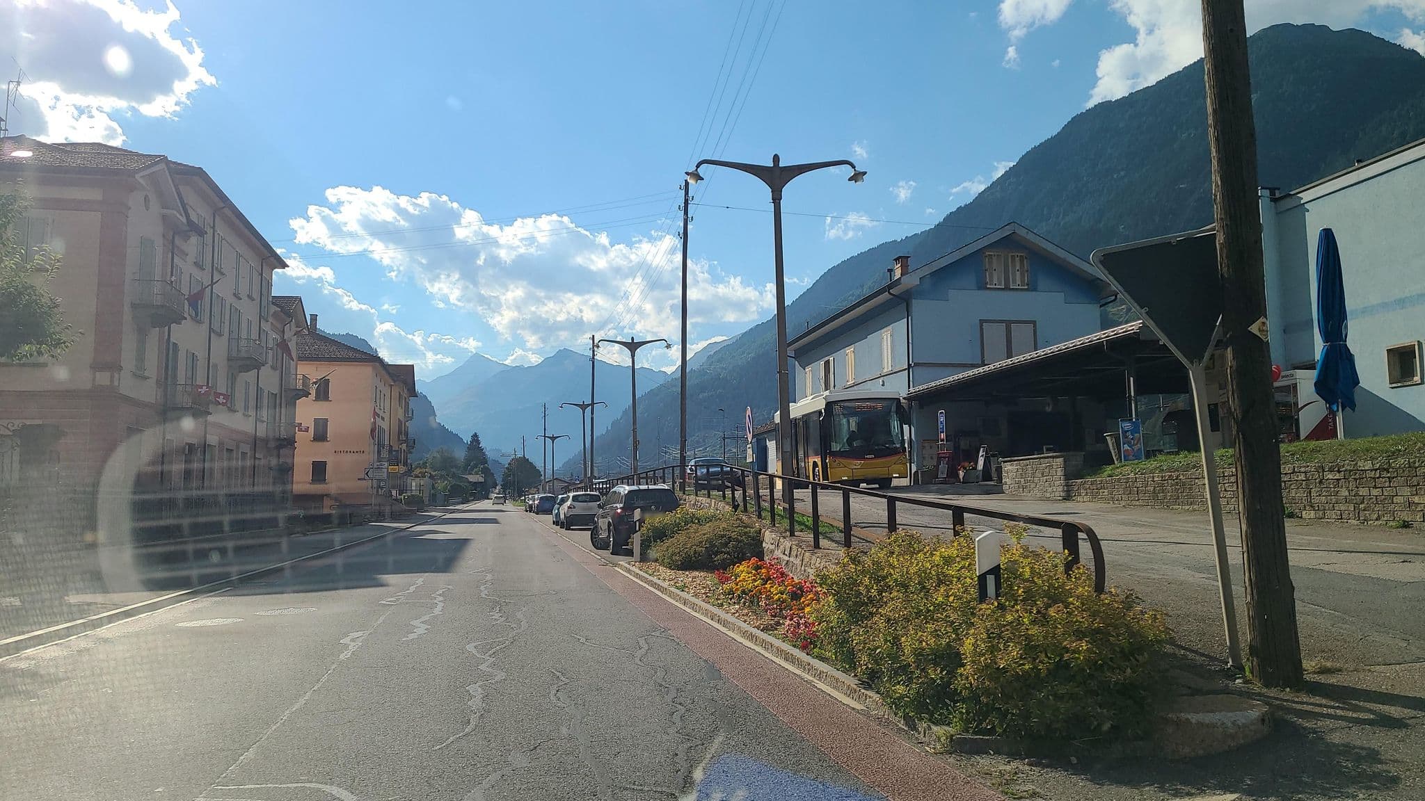 Street view near Hotel Monte Pettine, Airolo — © chrisbeddow (CC BY-SA · Mapillary)