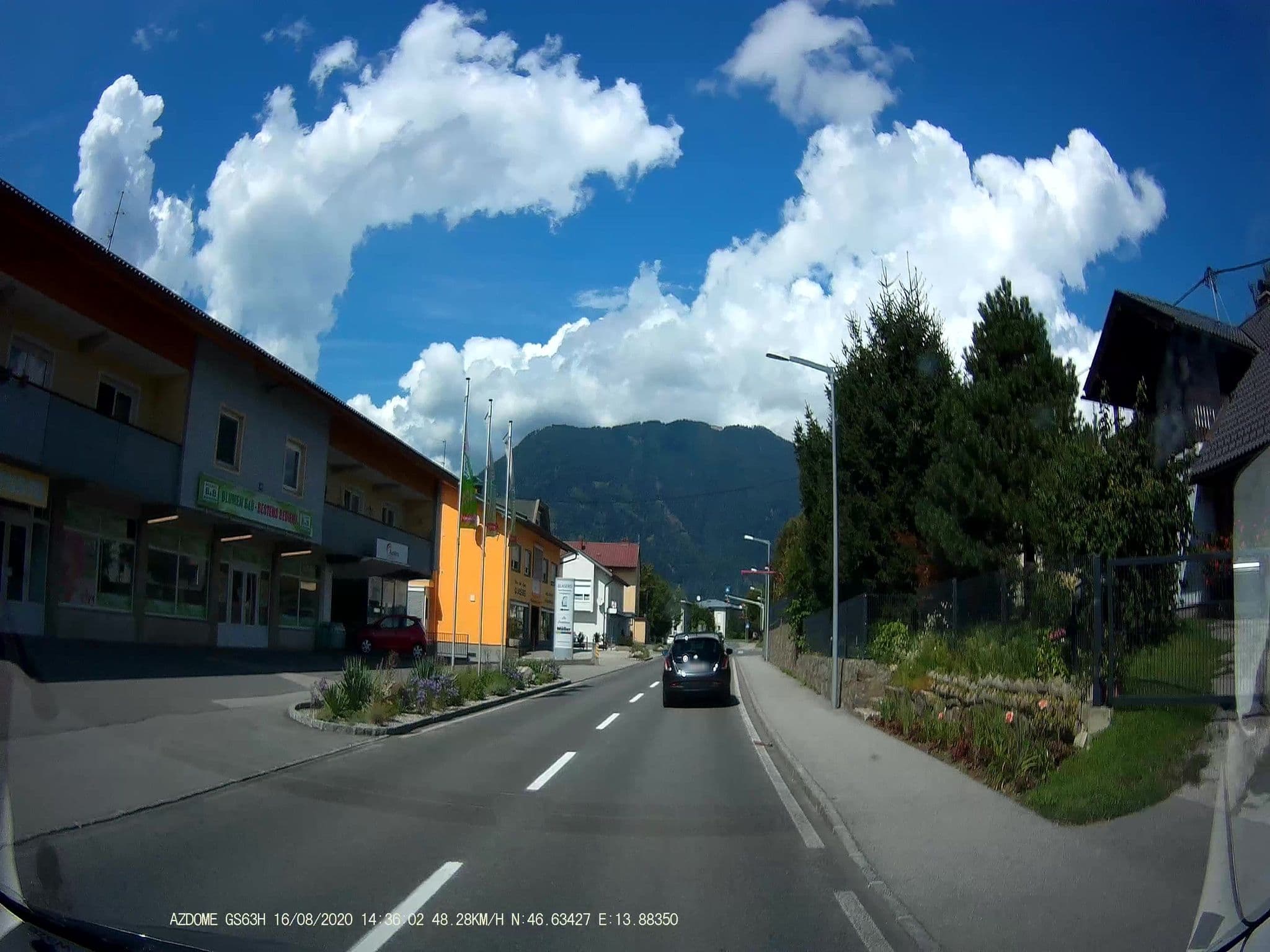 Street view near Josefine Wellenhofer, Landskron — © stefan147 (CC BY-SA · Mapillary)