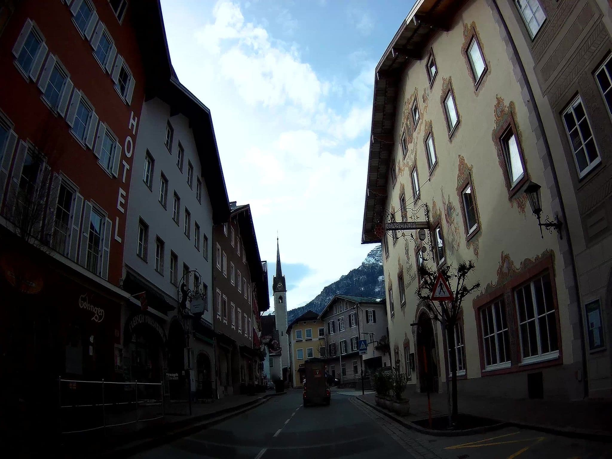 Street view near Angelika Filseker, Golling an der Salzach — © fuchserl (CC BY-SA · Mapillary)