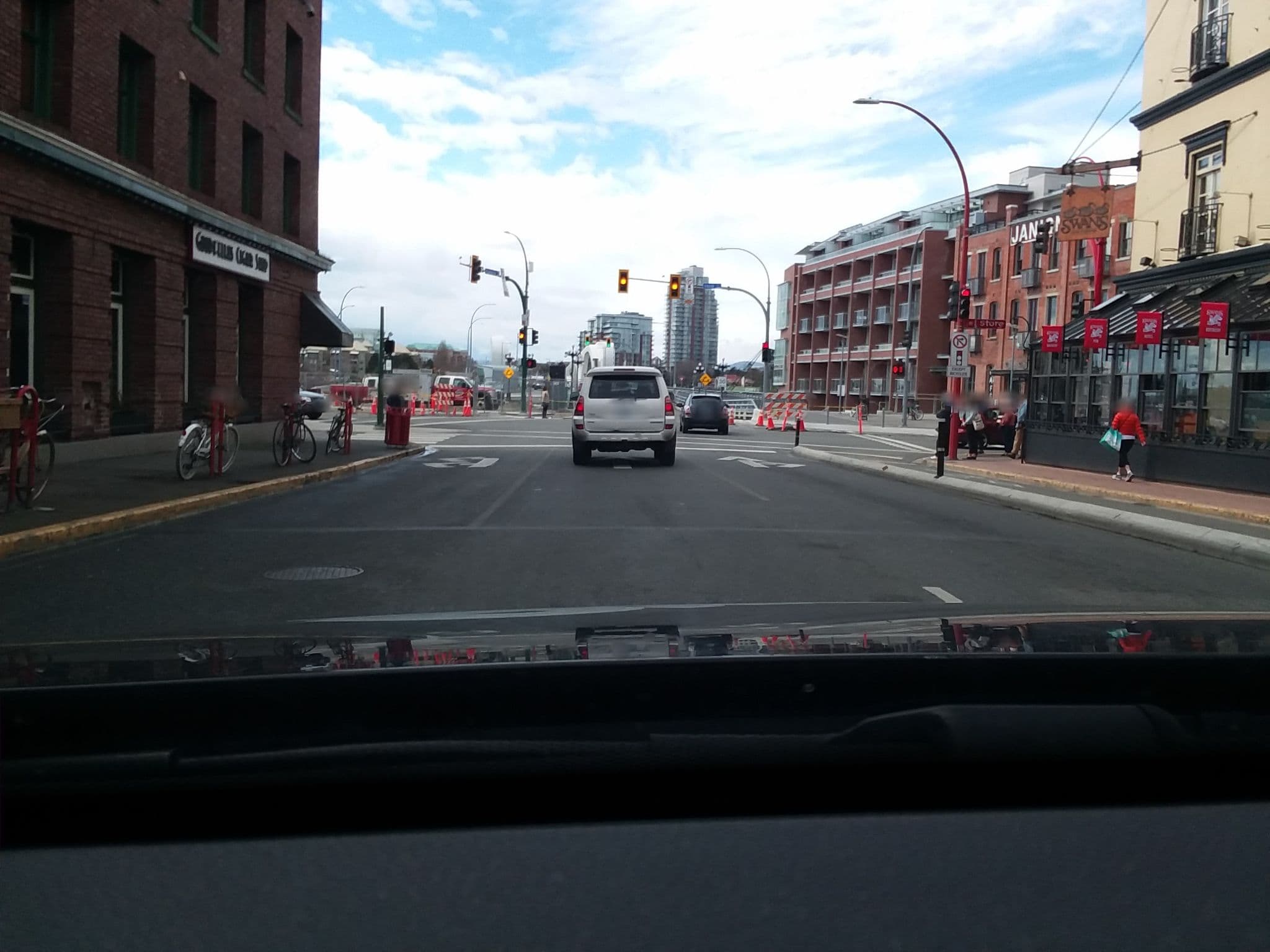 Street view near Swans Hotel & Brewpub, Victoria-Downtown — © shovie80 (CC BY-SA · Mapillary)