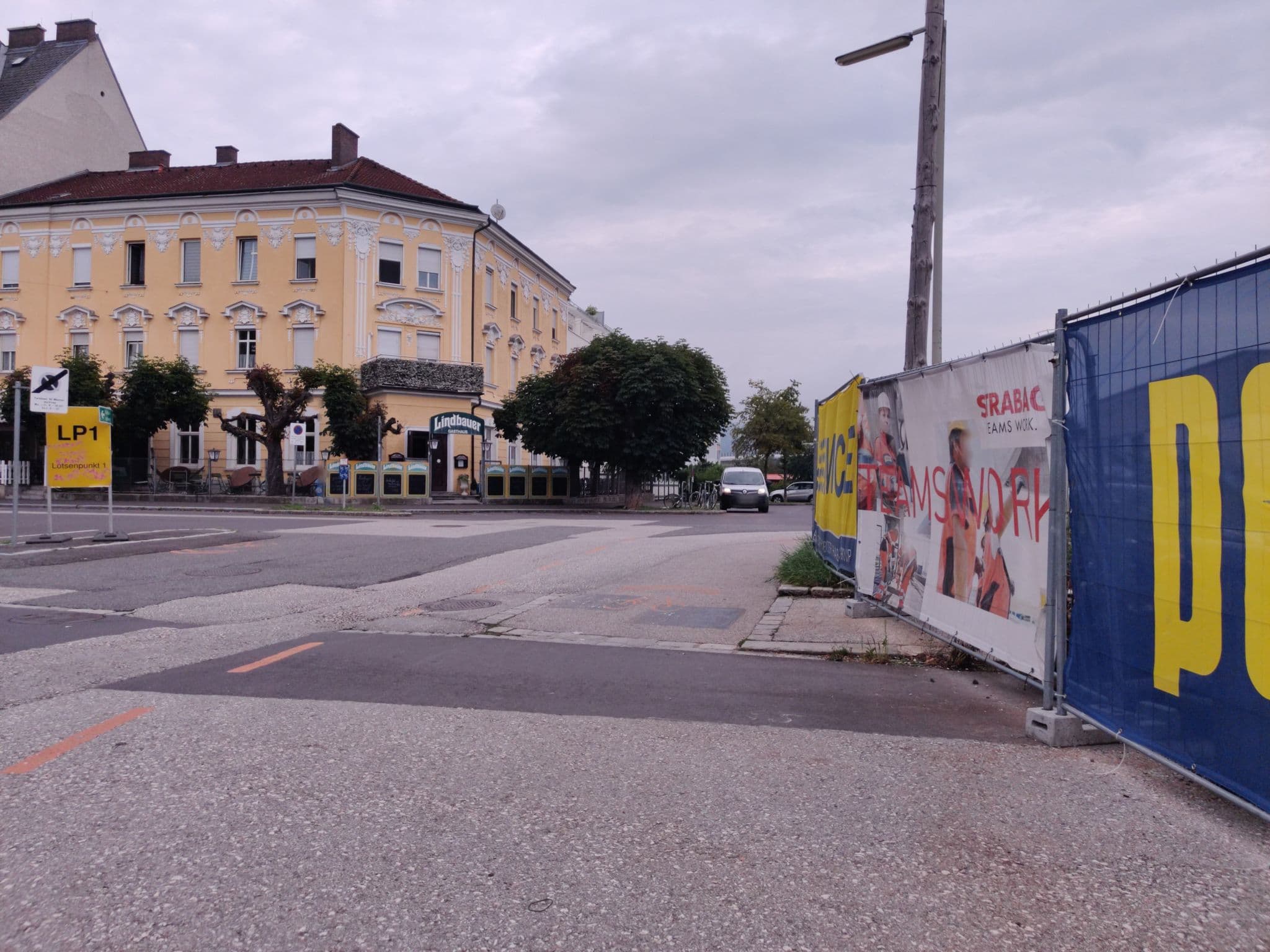 Street view near Gerhard Mayer, Linz — © aceini (CC BY-SA · Mapillary)