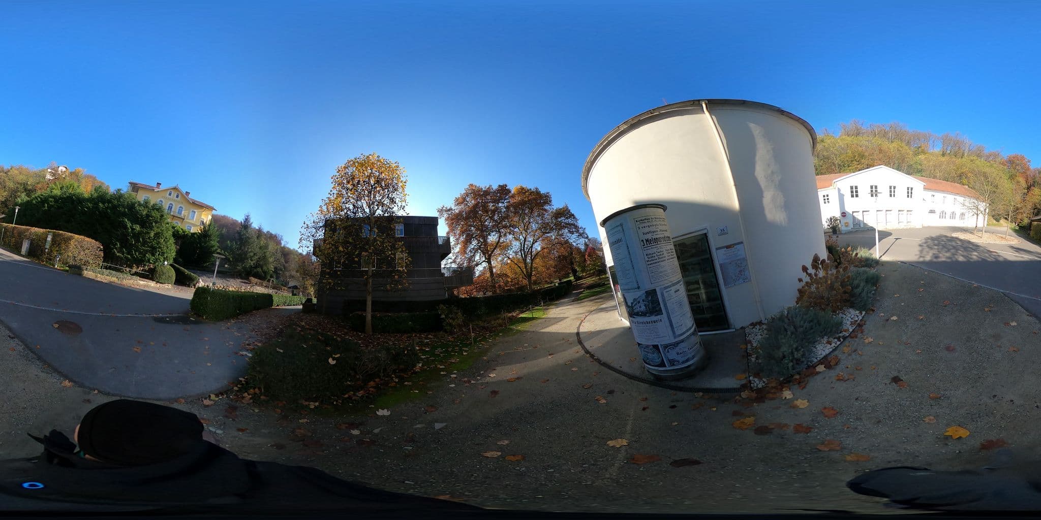 Street view near Das Kurhaus Bad Gleichenberg GmbH, Bad Gleichenberg — © aceini (CC BY-SA · Mapillary)