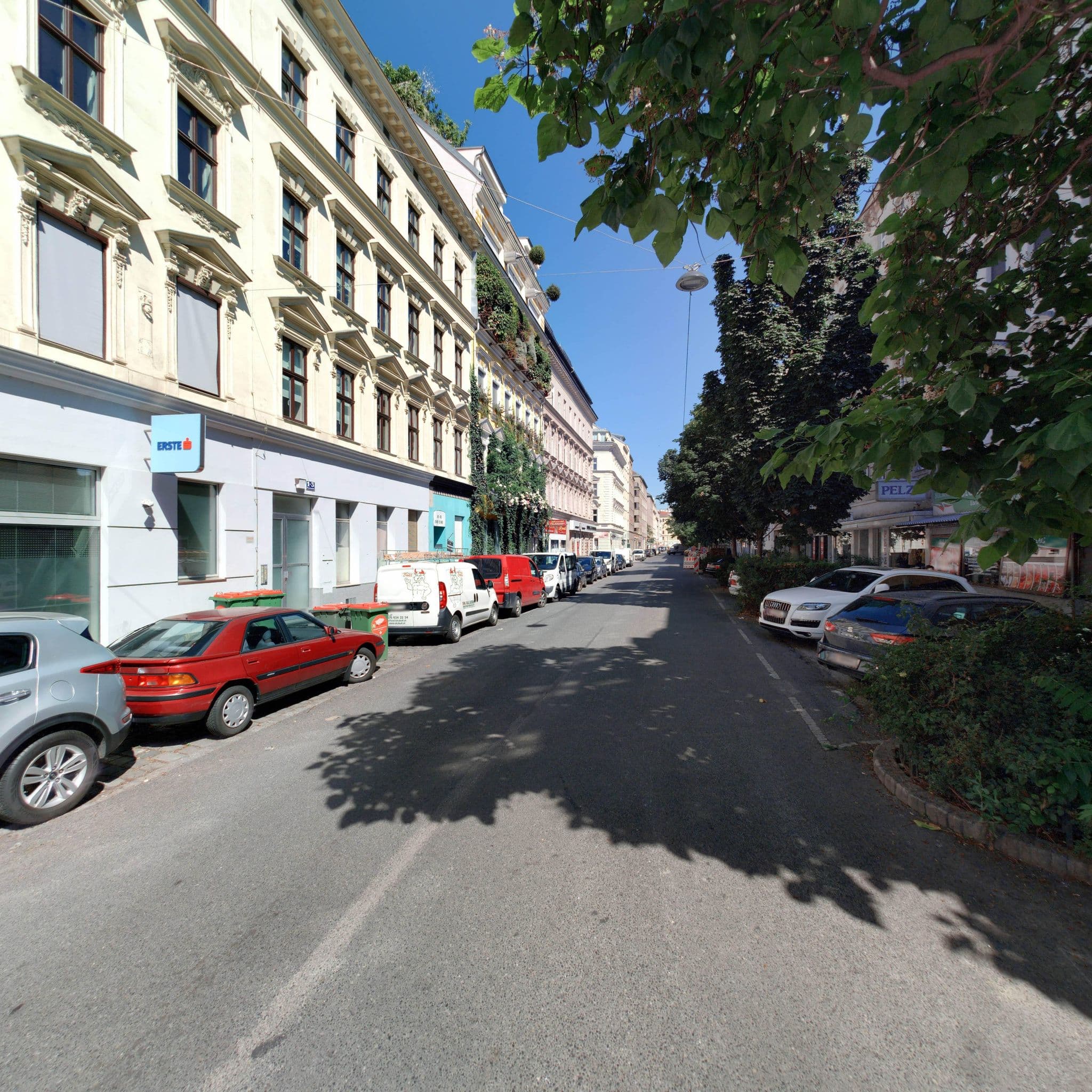 Street view near SCM Apartment, Alsergrund — © eliasgander (CC BY-SA · Mapillary)