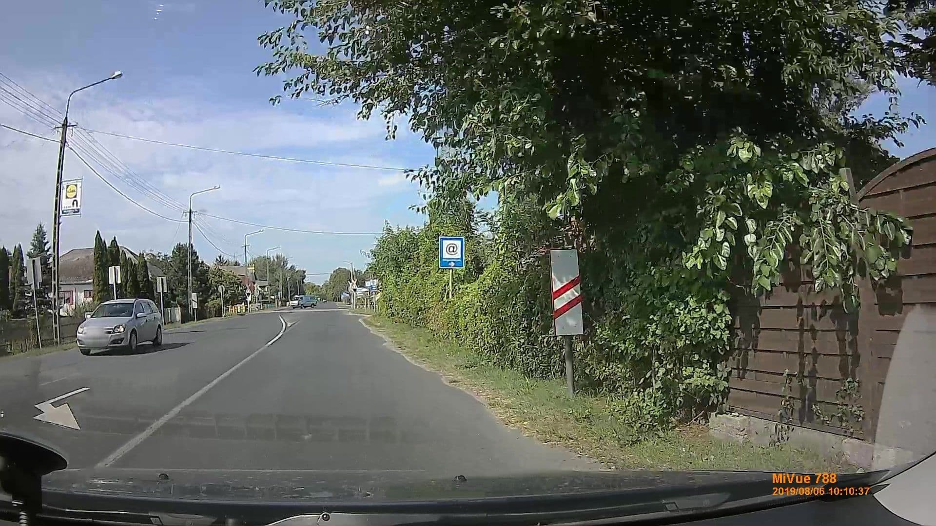 Street view near Református Üdülő, Balatonfenyves — © geox123 (CC BY-SA · Mapillary)