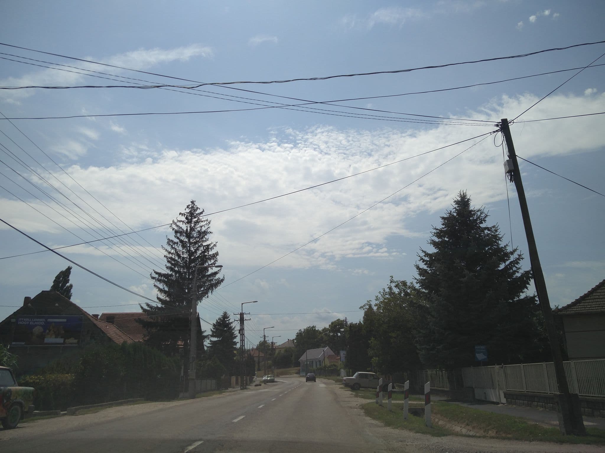 Street view near Kék & Sárga Panzió Étterem, Zalaegerszeg — © kami911 (CC BY-SA · Mapillary)