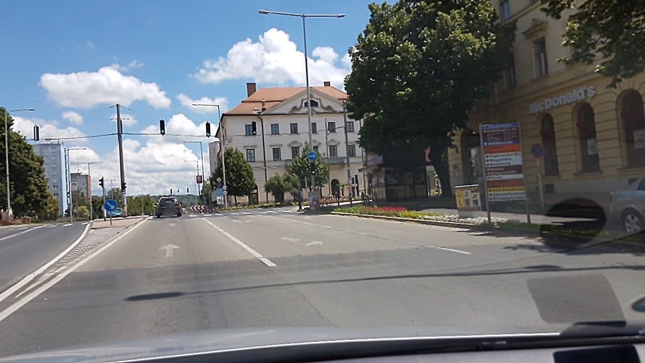 Street view near Hotel Arany Bárány, Zalaegerszeg — © kriszbp (CC BY-SA · Mapillary)
