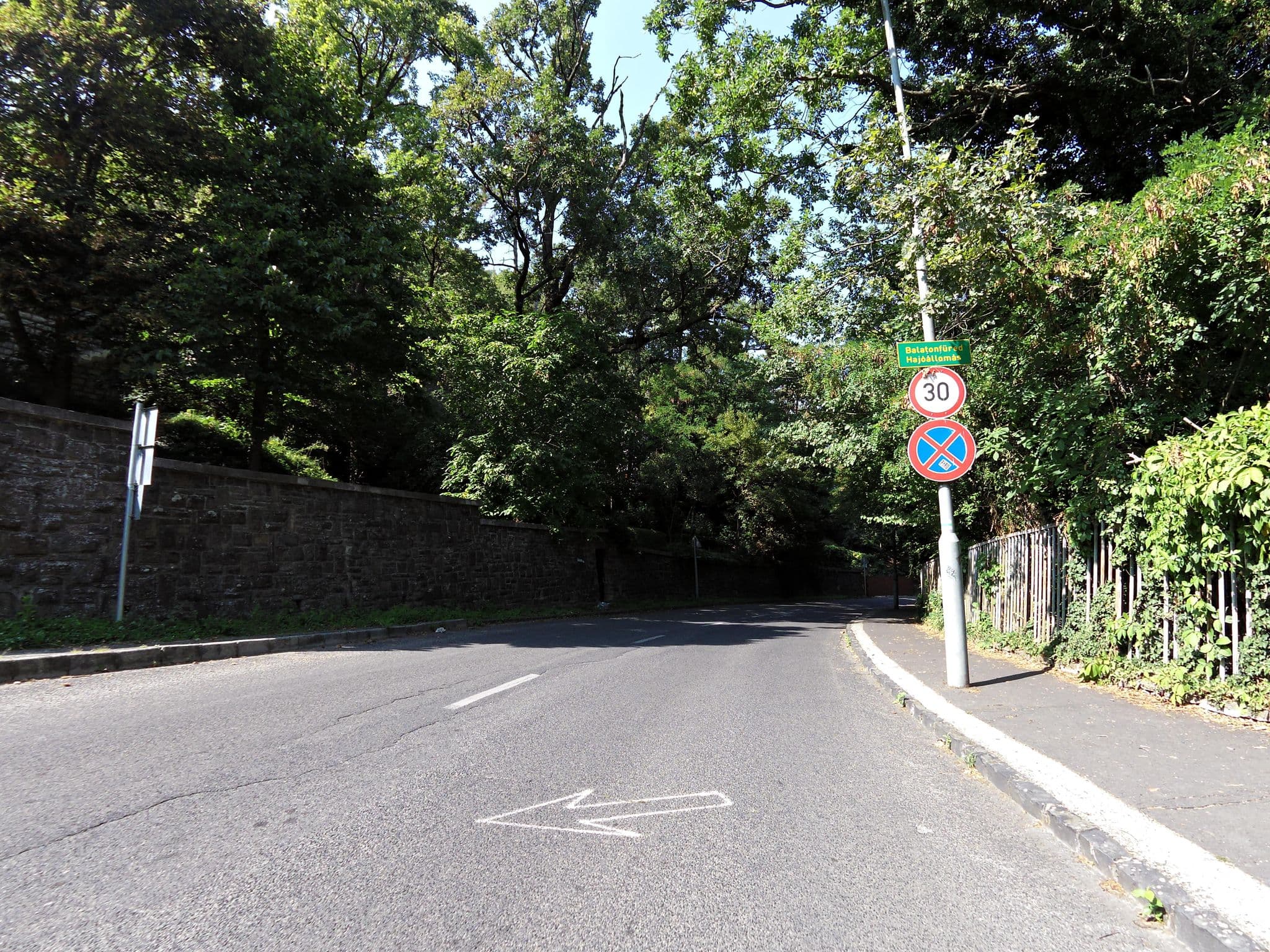 Street view near Muosz Üdülő, Tihany — © kammann (CC BY-SA · Mapillary)