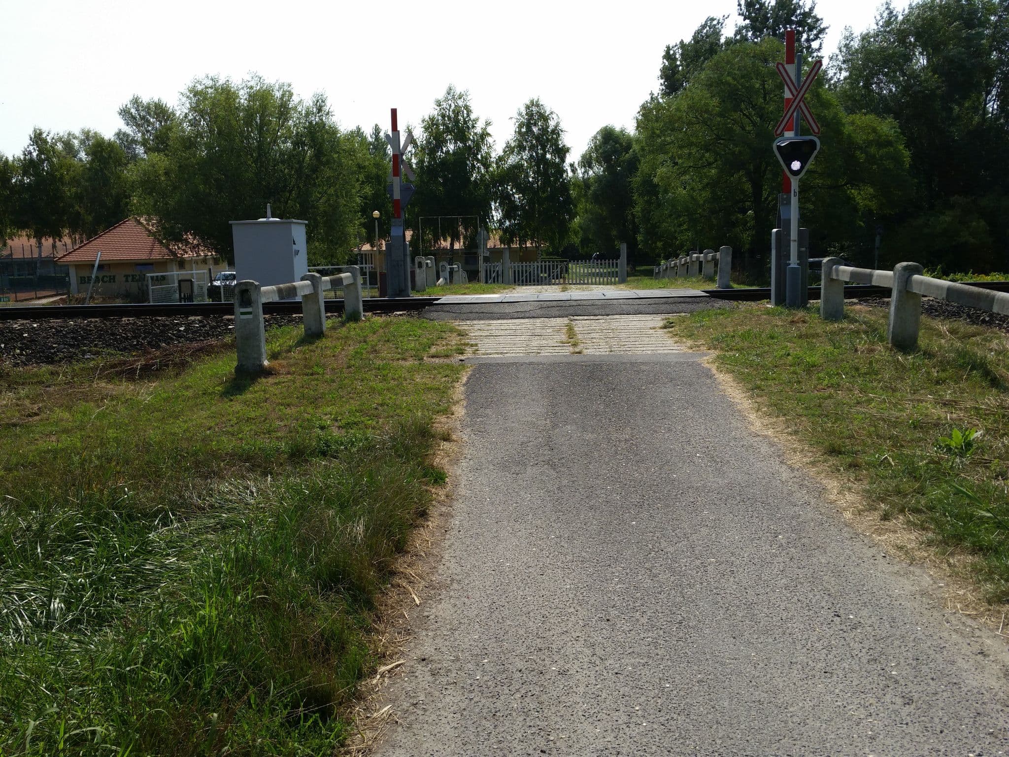 Street view near Balatongyoroki Castrum Camping es Udulofalu, Vonyarcvashegy — © veelaci (CC BY-SA · Mapillary)