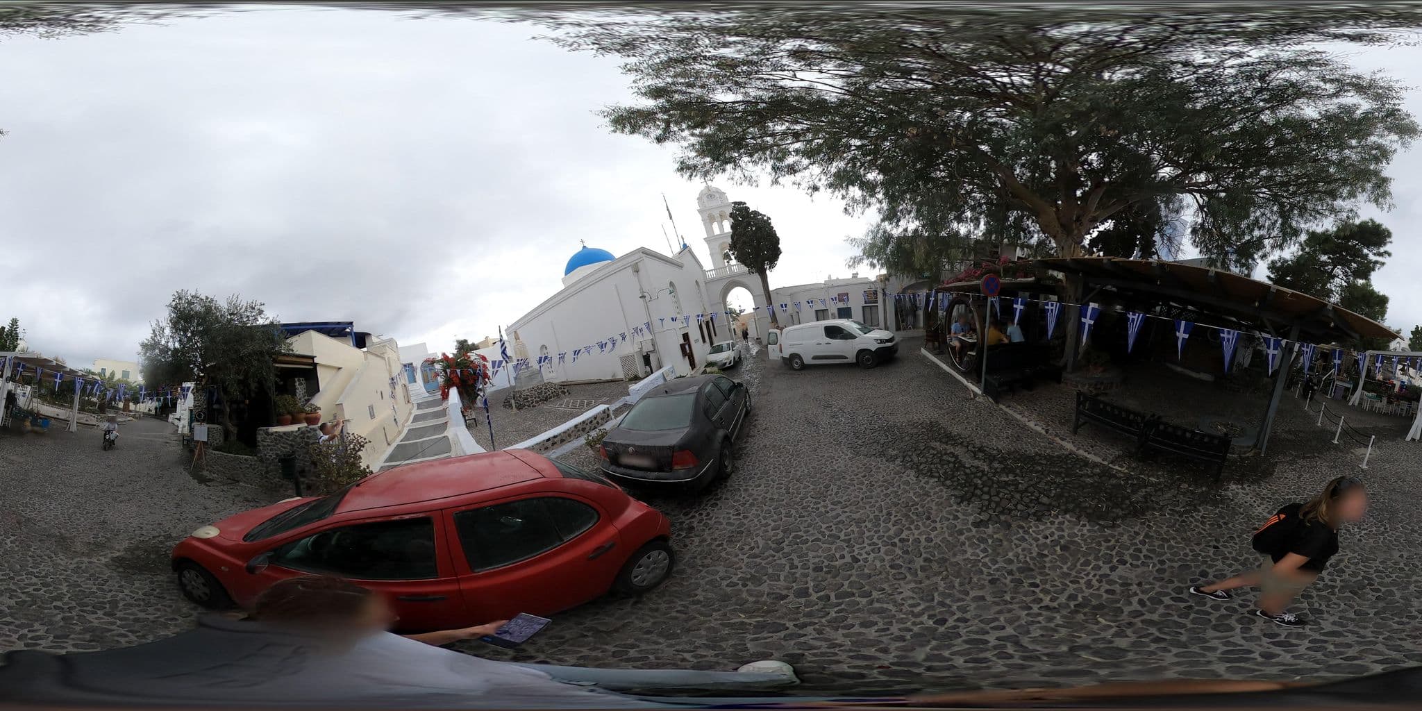 Street view near Villa Klytia, Emporeío — © efikour (CC BY-SA · Mapillary)