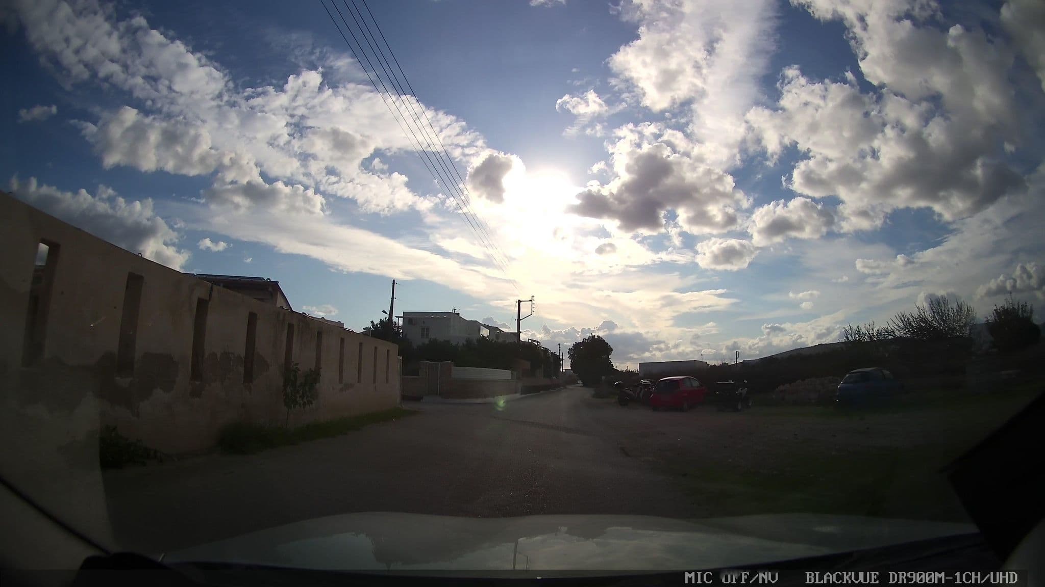 Street view near Willy's Studios, Emporeío — © jthnz (CC BY-SA · Mapillary)