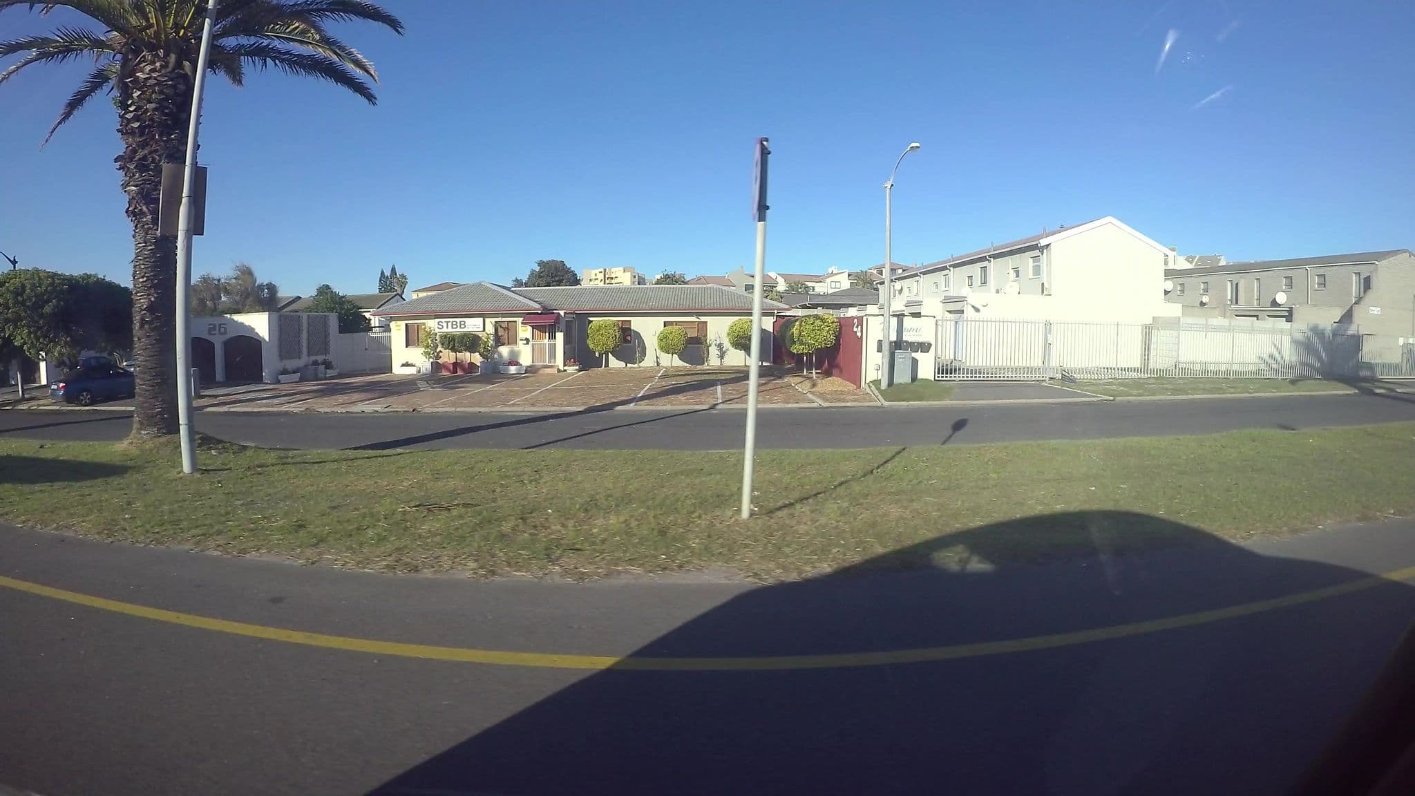 Street view near Kite surf Hostel, Sunset Beach — © kaart_3 (CC BY-SA · Mapillary)