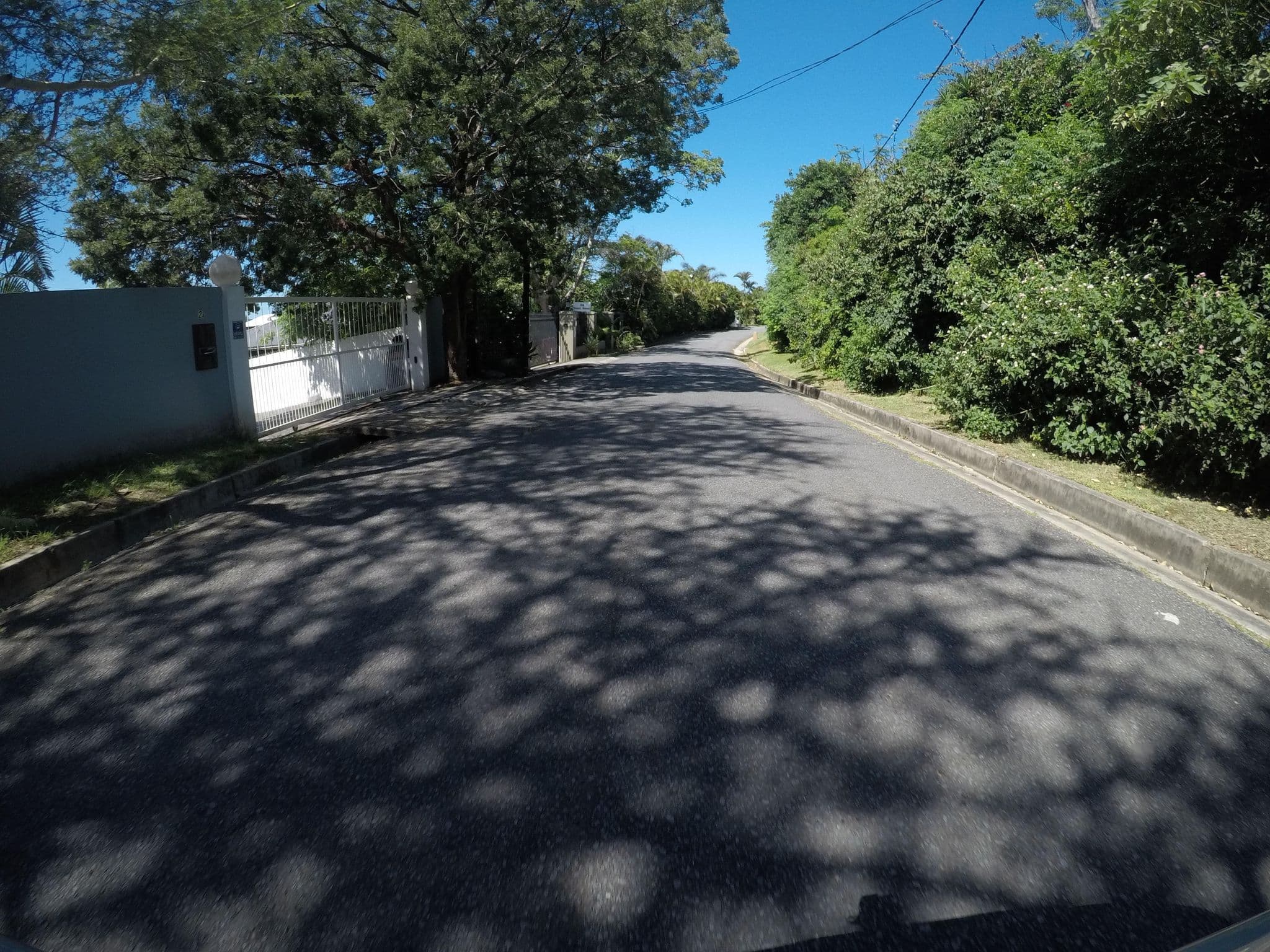 Street view near The Lorie Hide, East London — © bergie (CC BY-SA · Mapillary)