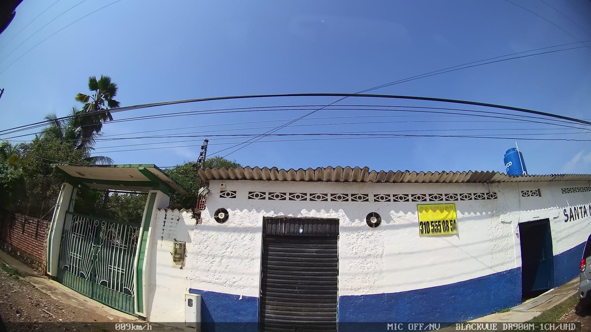 Street view near paraiso oriental, Melgar — © kaart_2 (CC BY-SA · Mapillary)
