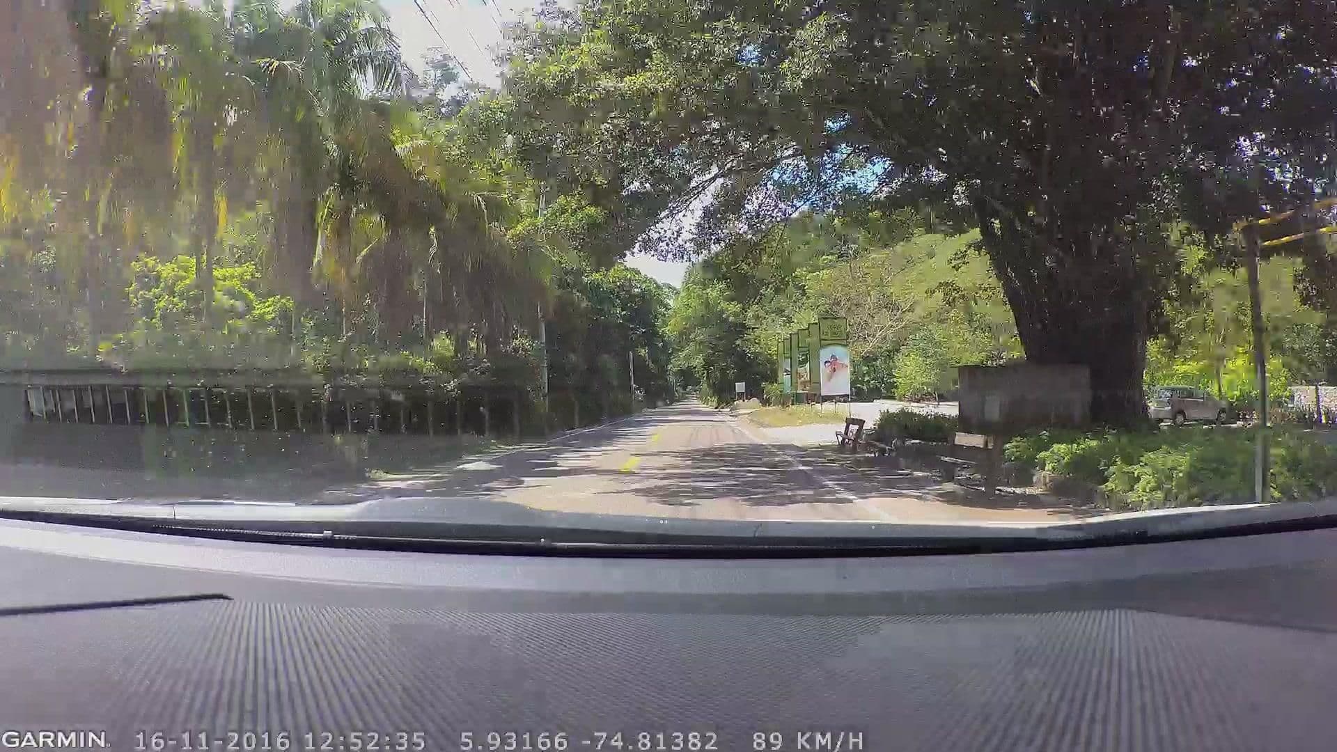 Street view near Hotel Campestre Los Colores, Puerto Triunfo — © ljtoro (CC BY-SA · Mapillary)