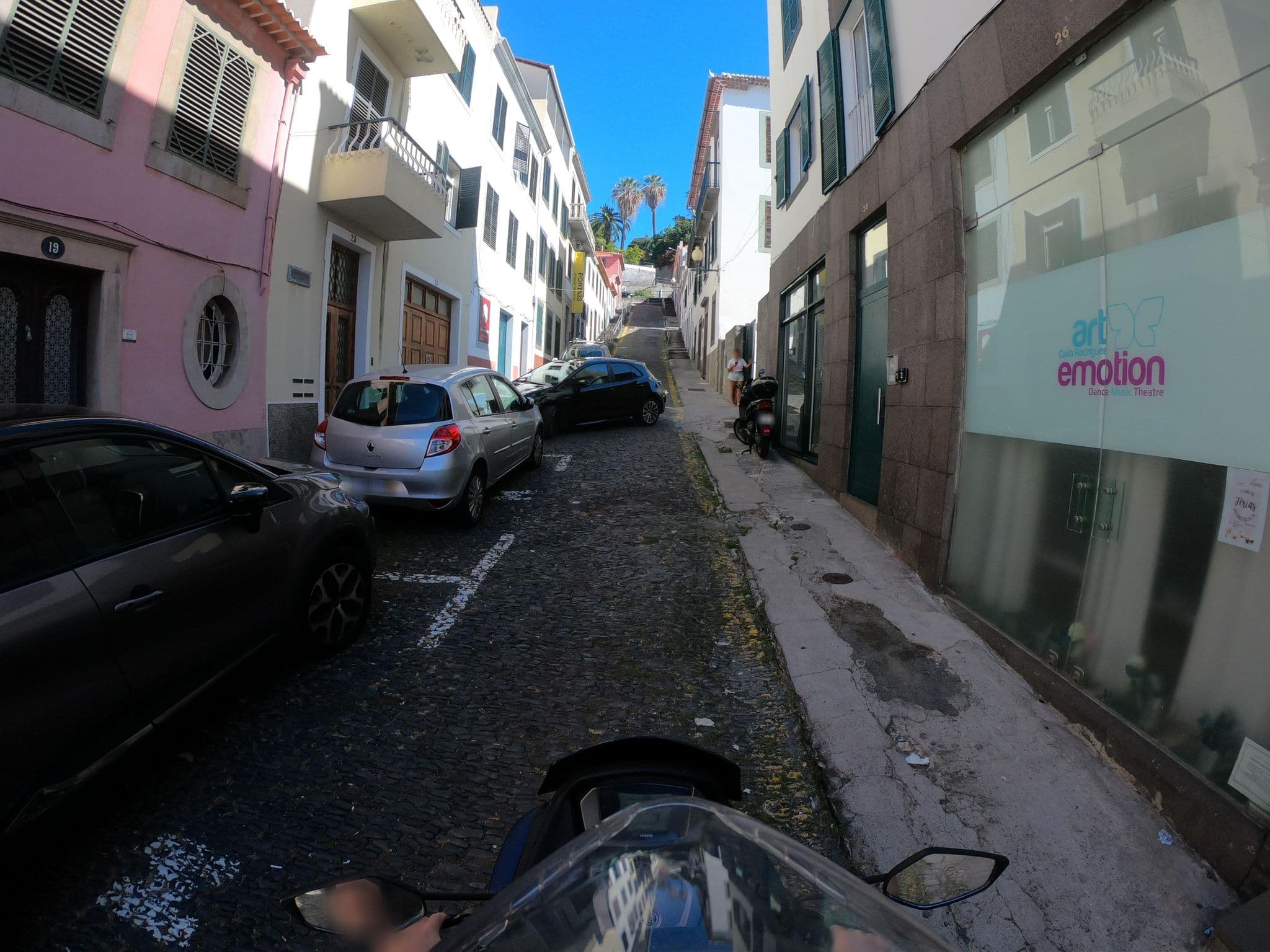 Street view near Residencial Gordon, Santa Luzia — © filipesilva (CC BY-SA · Mapillary)